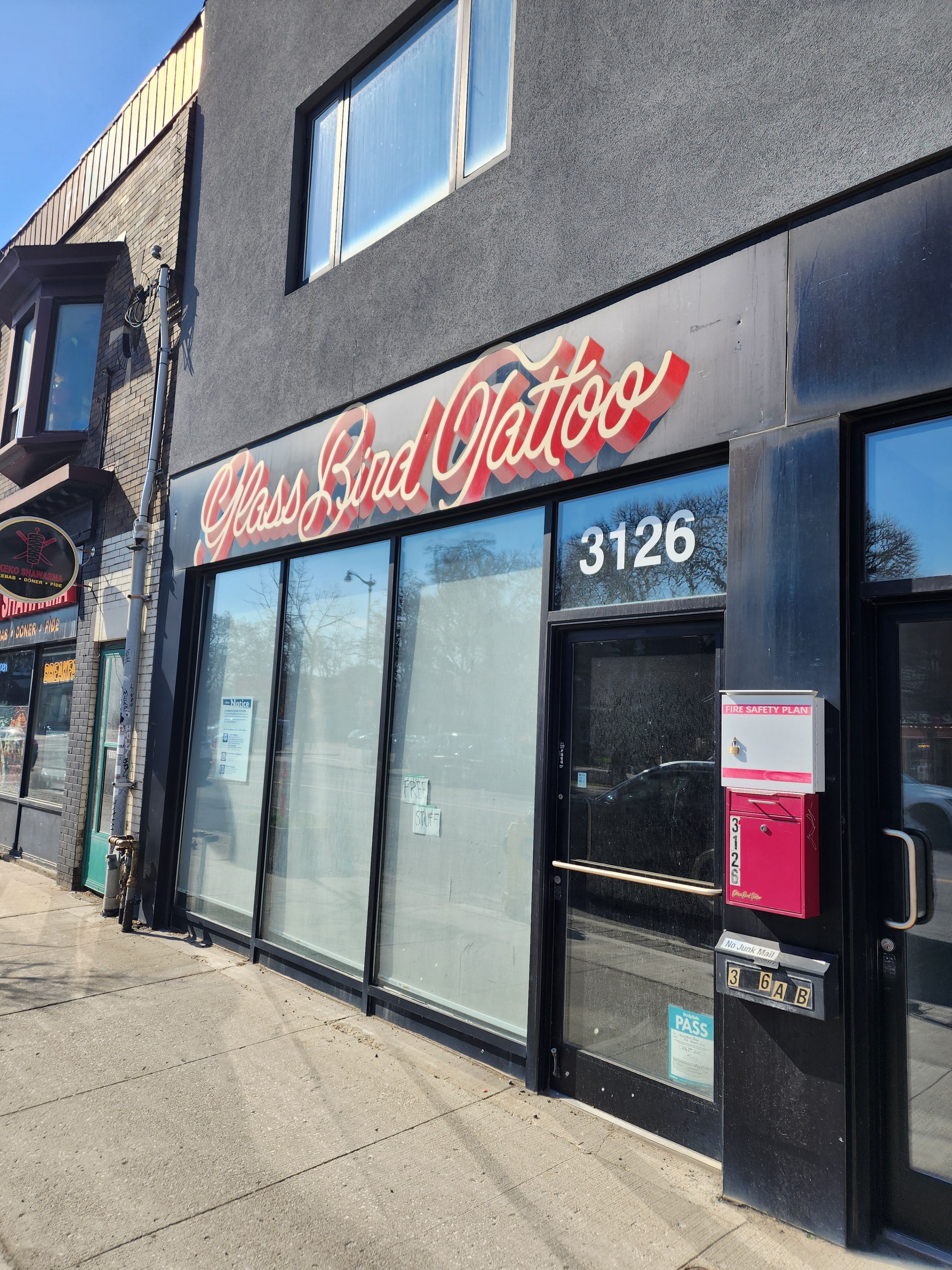 3126 Dundas Street W Front Main, Toronto, On M6p 2a1