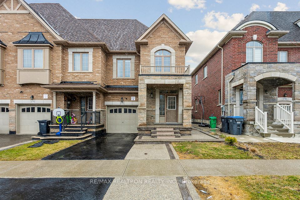 172 Agava Street Main, Brampton, On L7a 0c3