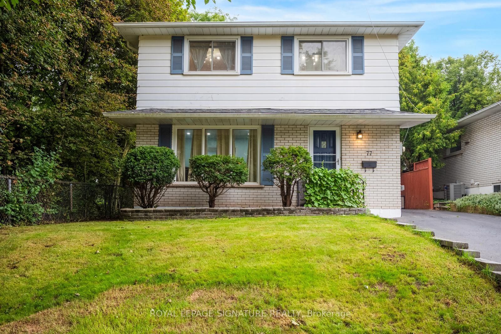 77 Mccraney Street W, Oakville, On L6h 1h5