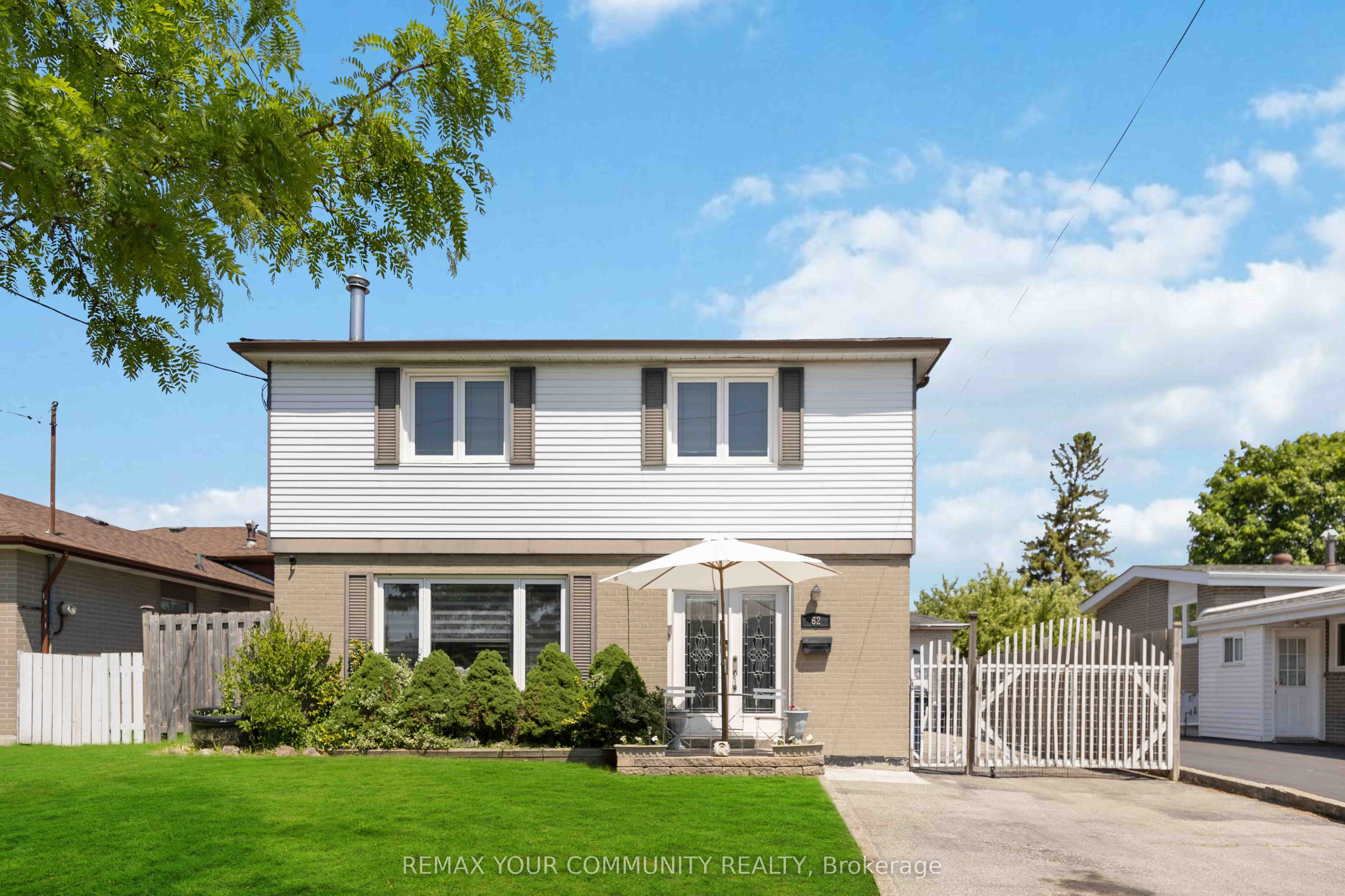 62 Secroft Crescent, Toronto, On M3n 1r6