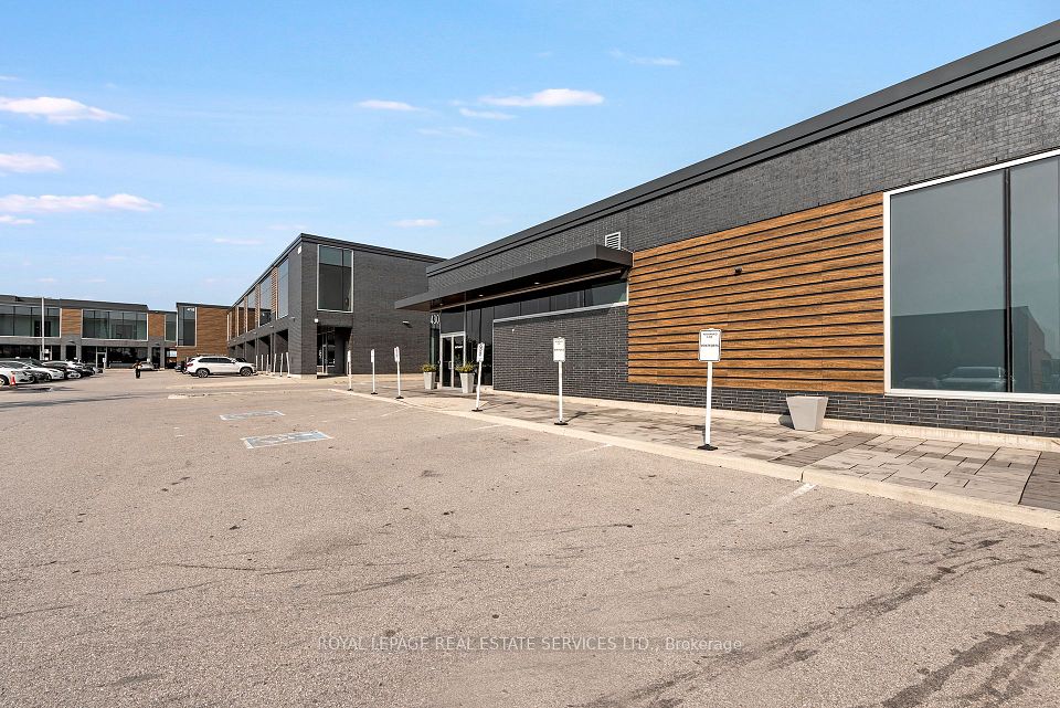 430 Iroquois Shore Road 1b, Oakville, On L6h 0x7