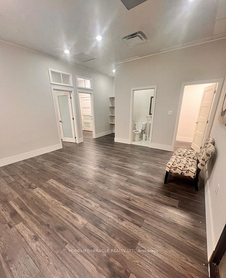 3495 Rebecca Street 208, Oakville, On L6l 6x9