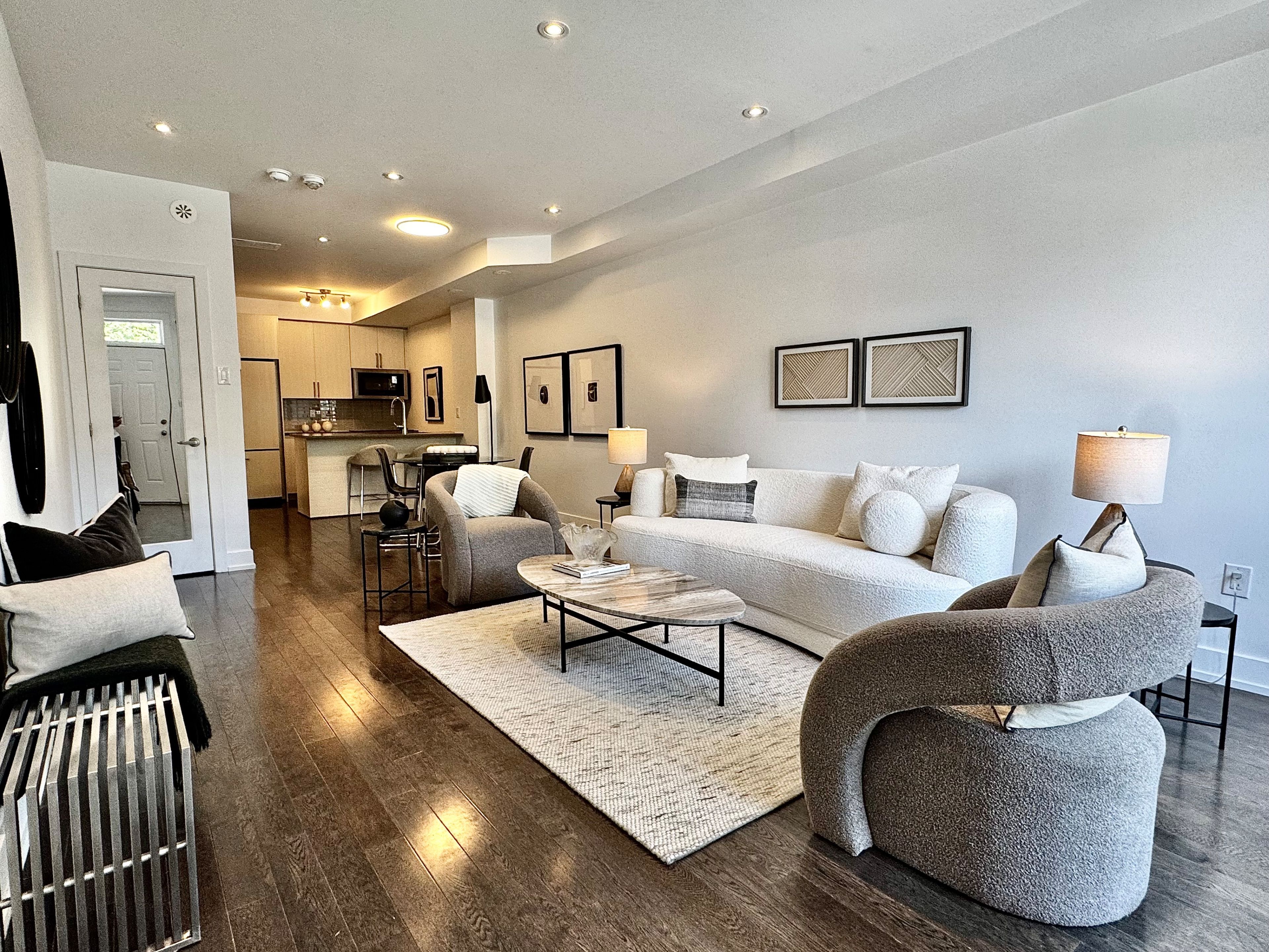 1076 Lansdowne Avenue, Toronto, On M6h 4h2