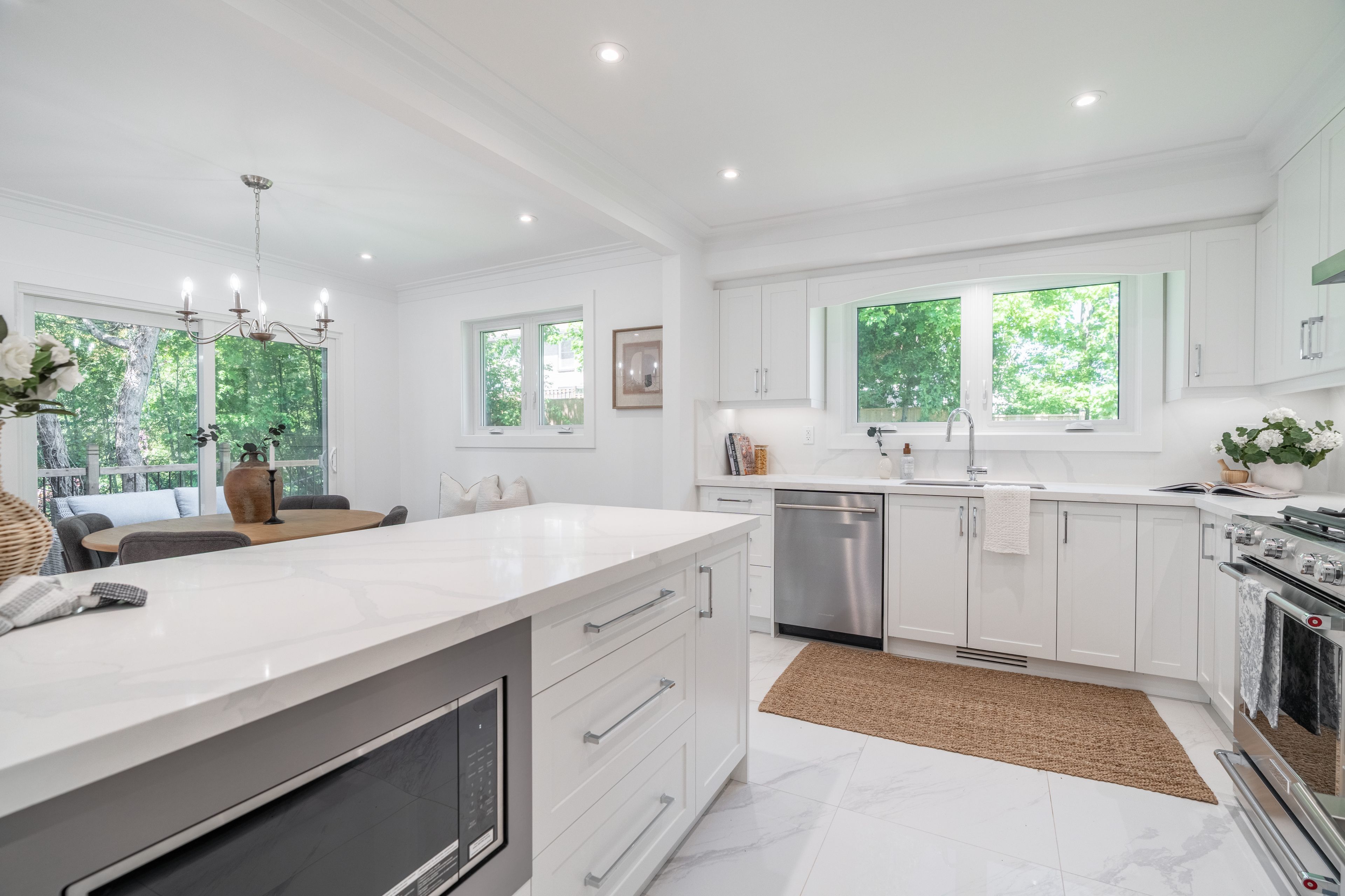 1379 Christina Court, Burlington, On L7p 2v8