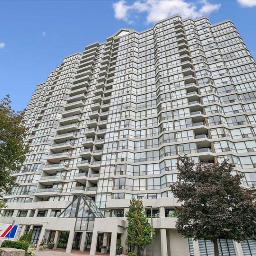 3 Rowntree Road 1610, Toronto, On M9v 5g8