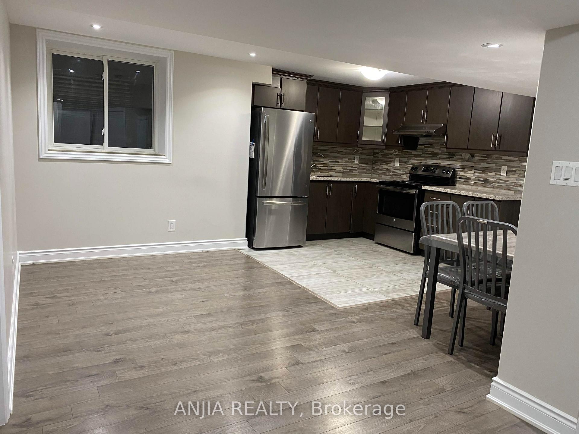 46 Rampart Drive, Brampton, On L6p 2z1