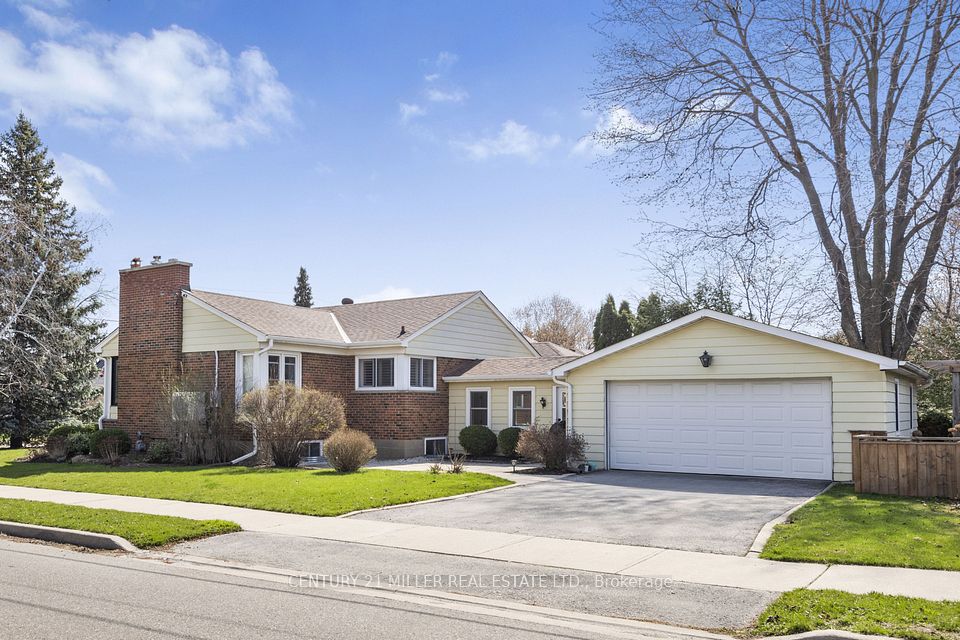248 Kingsleigh Court, Milton, On L9t 1x7