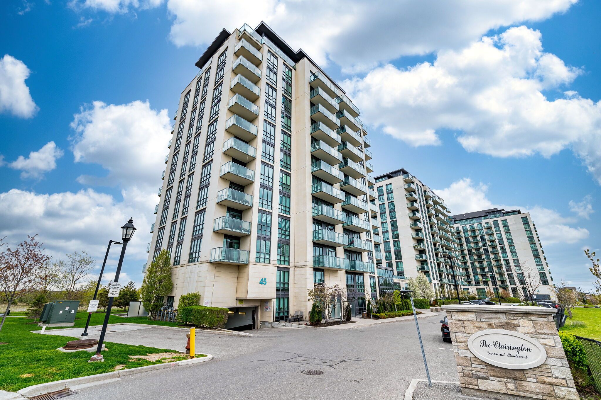 45 Yorkland Boulevard 805, Brampton, On L6p 4b4