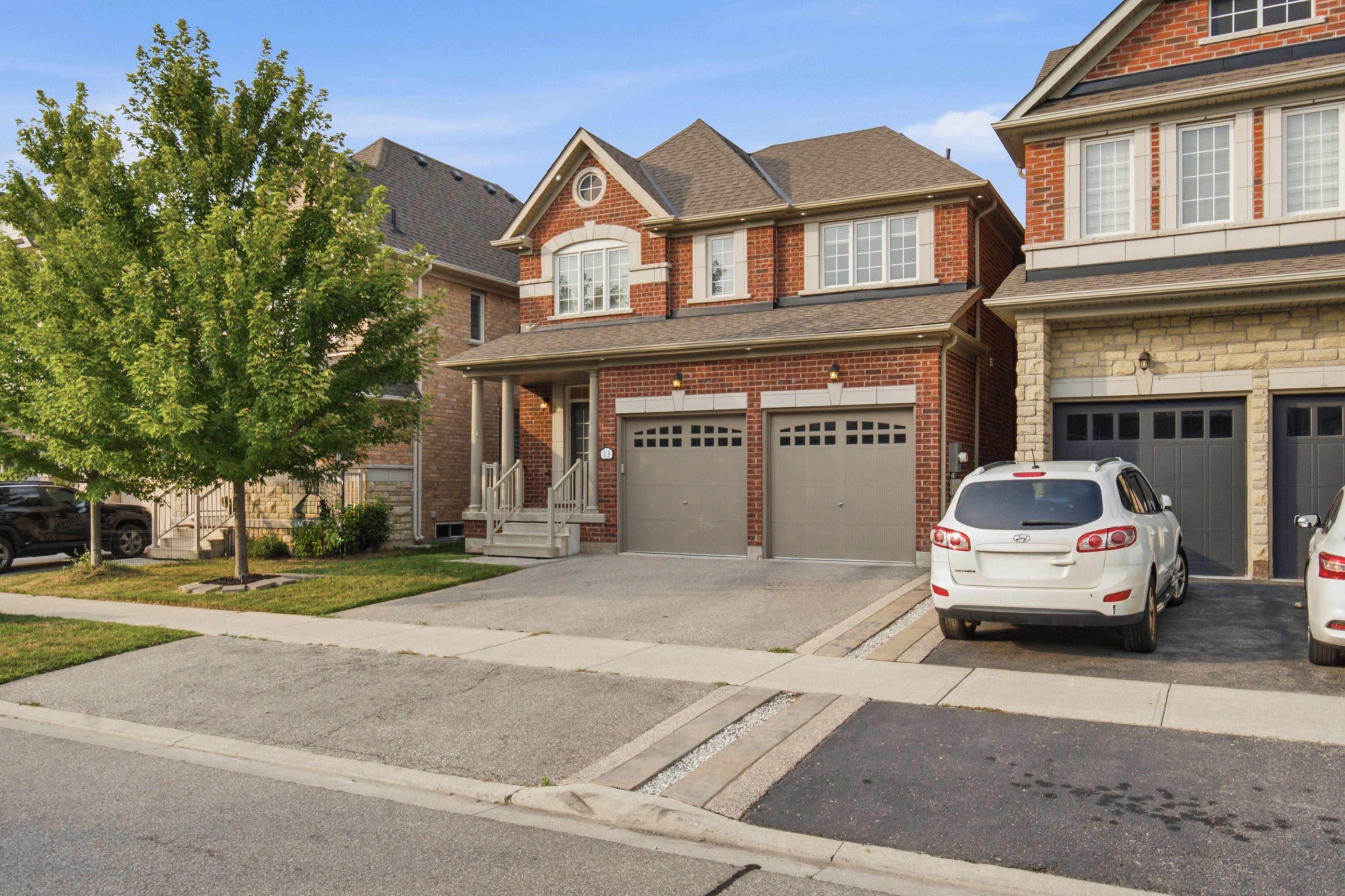 180 Mississauga Valley Boulevard 201, Mississauga, On L5a 3m2