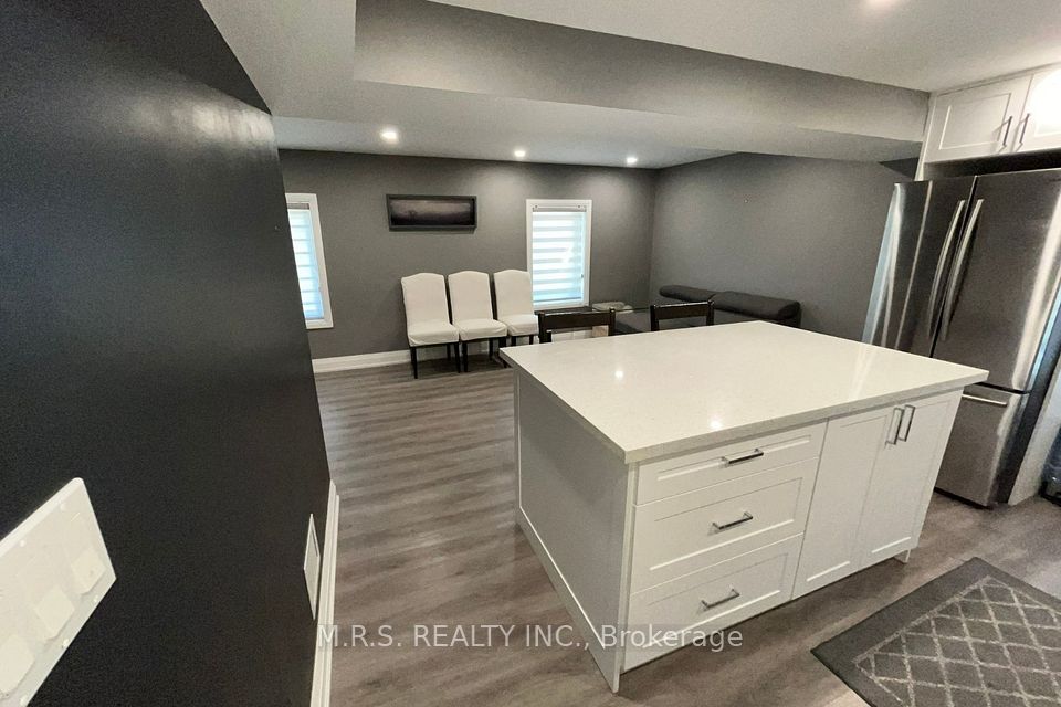 26 Hillcrest Avenue 2, Brampton, On L6w 1y8