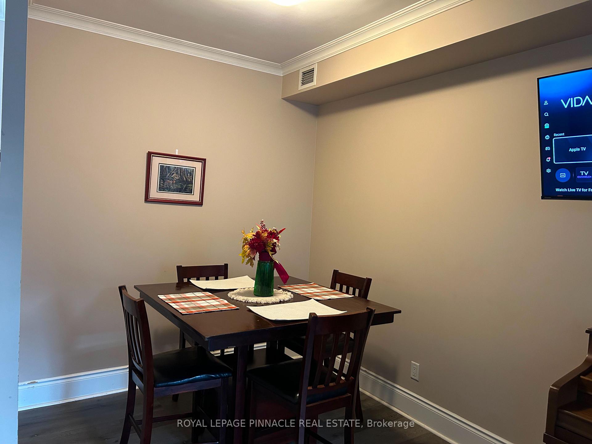3880 Duke Of York Boulevard 2801, Mississauga, On L5b 4m7