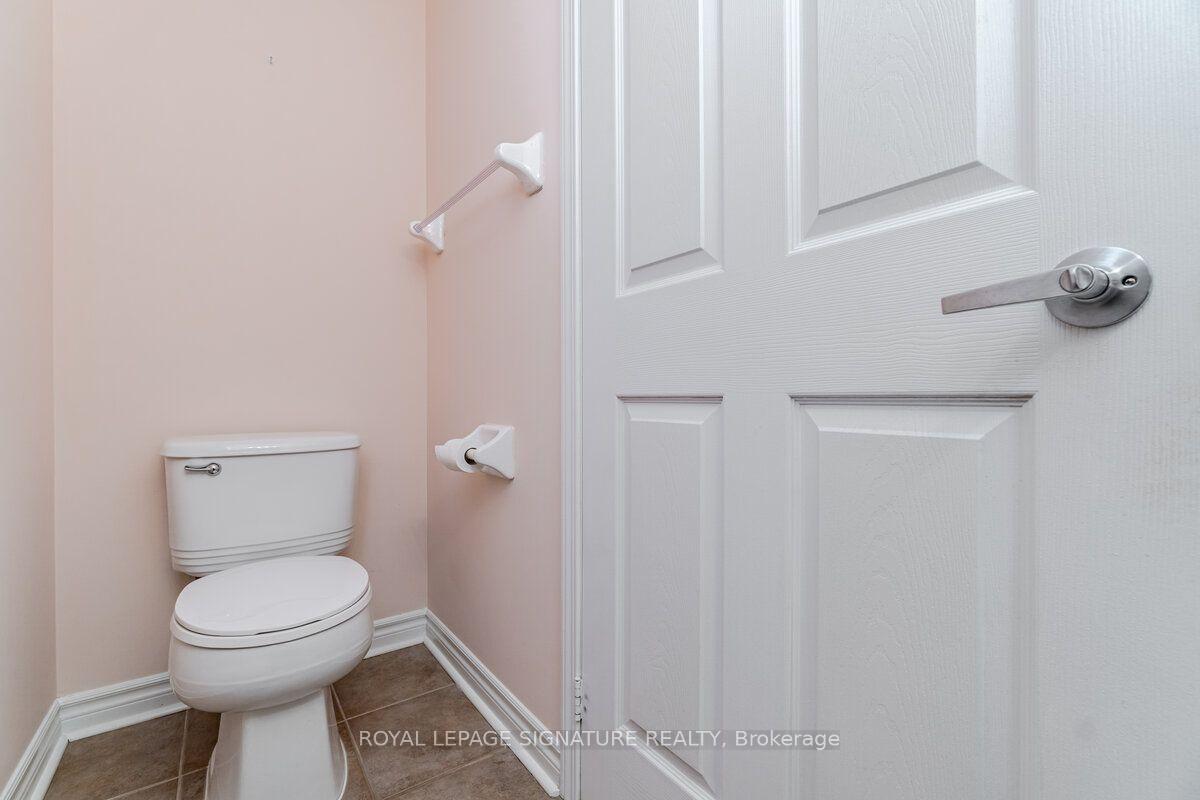 388 Prince Of Wales Drive 203, Mississauga, On L5b 0a1