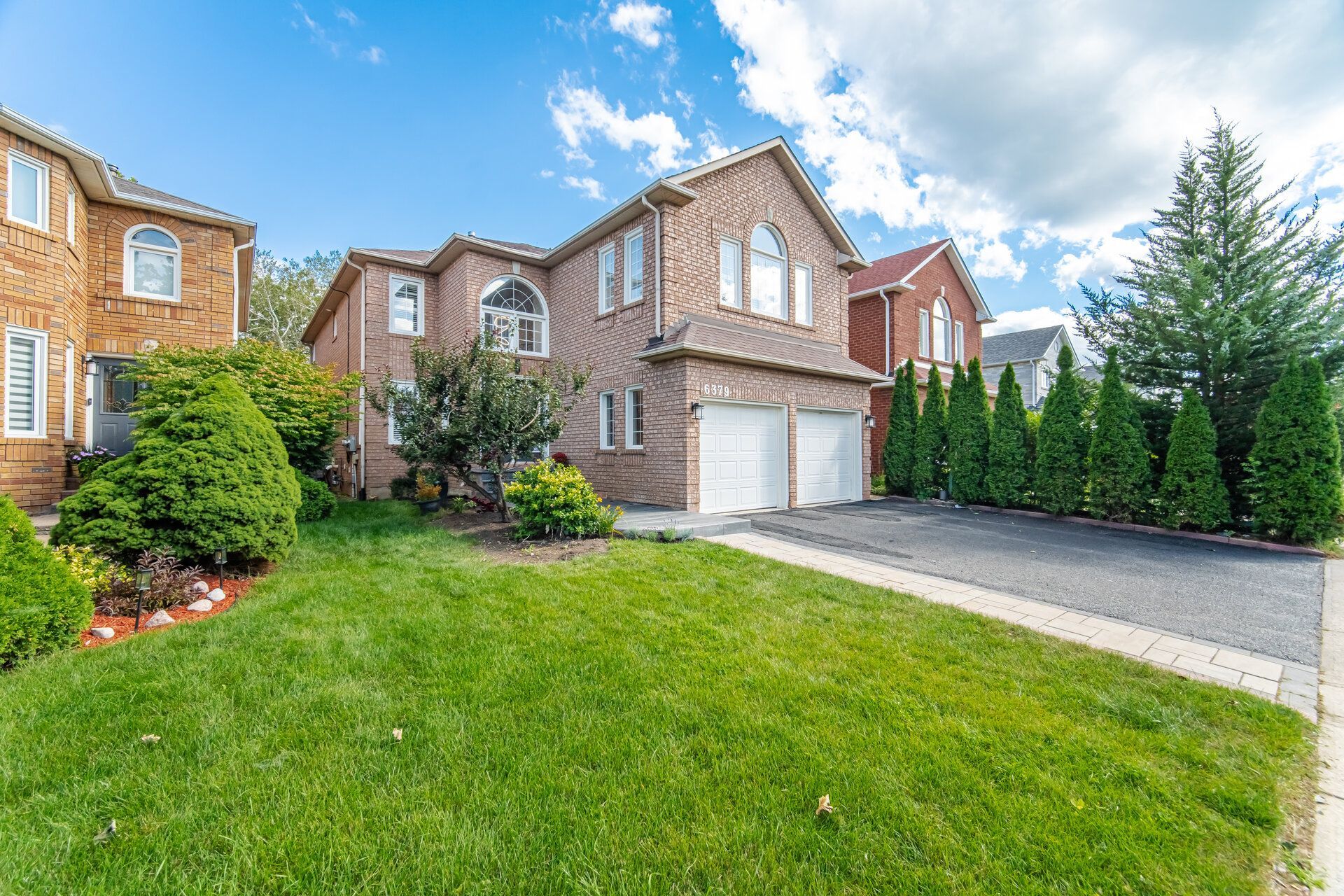 6379 Alderwood Trail, Mississauga, On L5n 6w9