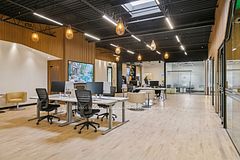 320 Matheson Boulevard W 211-B, Mississauga, On L5r 3r1