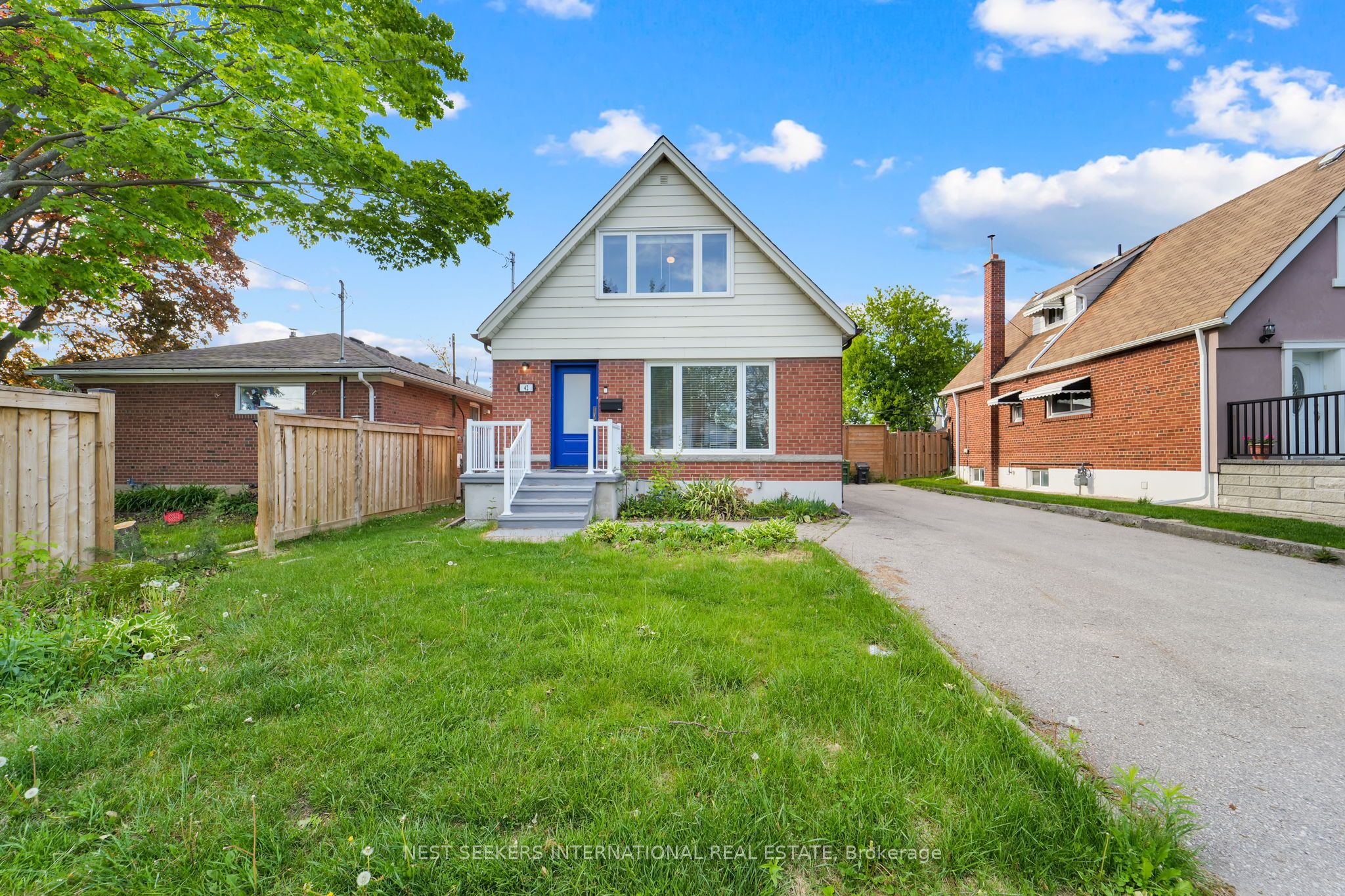 42 Fordwich Crescent, Toronto, On M9w 2t4