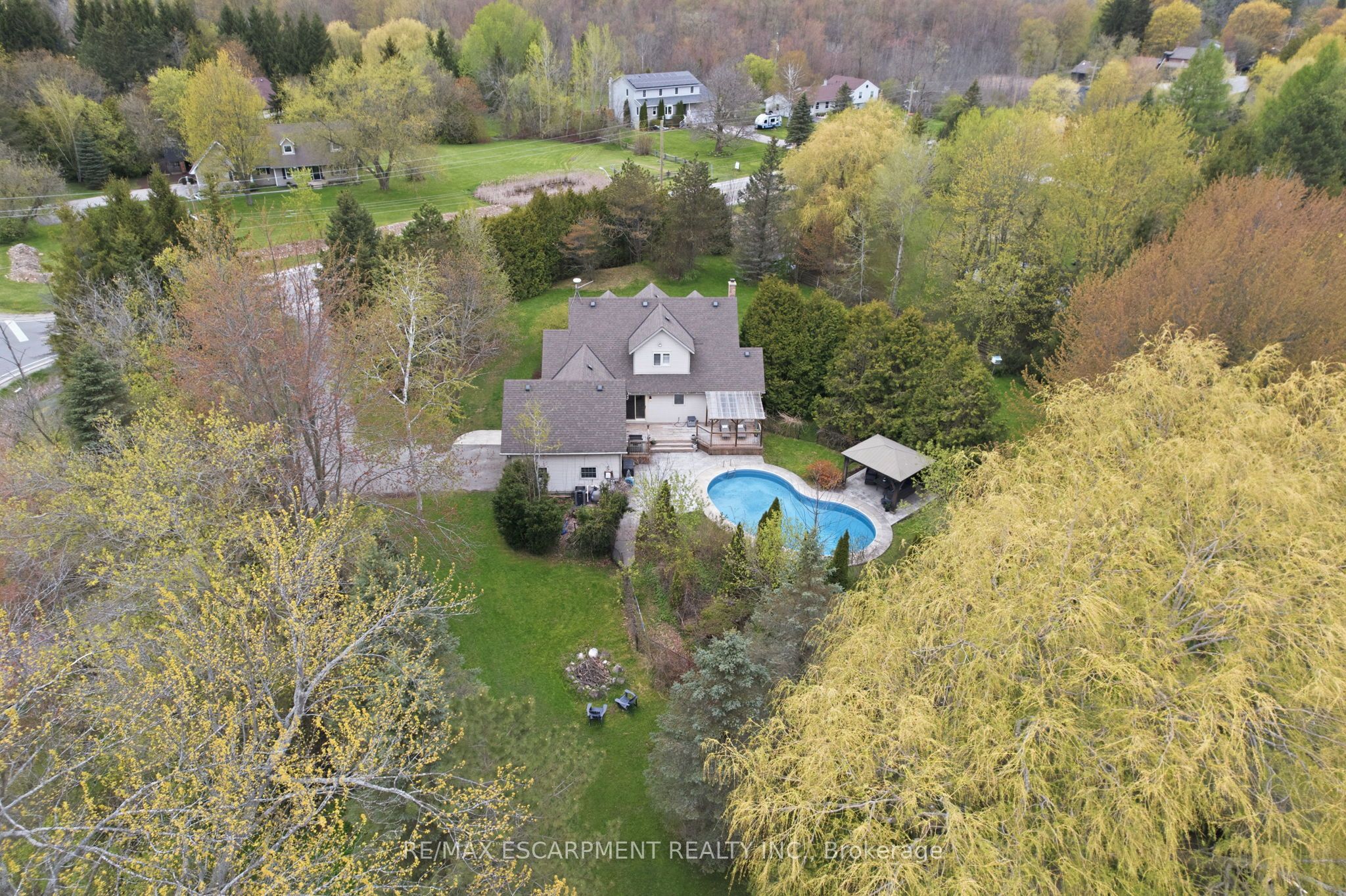 2000 15th Side Road, Milton, On L0p 1b0