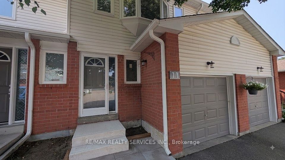 11 Beverly Lane, Halton Hills, On L7g 5l7