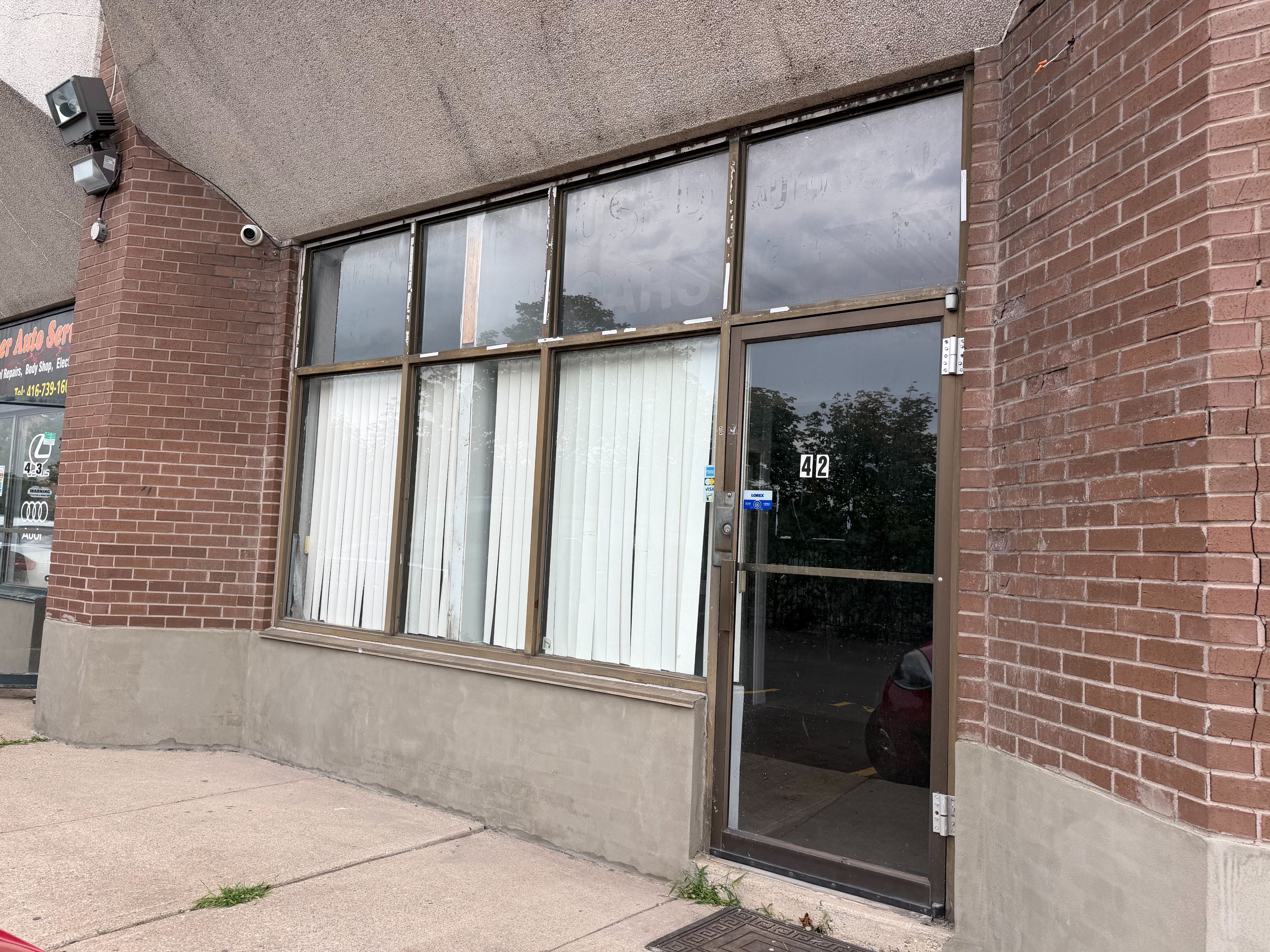 4544 Dufferin Street 41 & 42, Toronto, On M3h 5x2