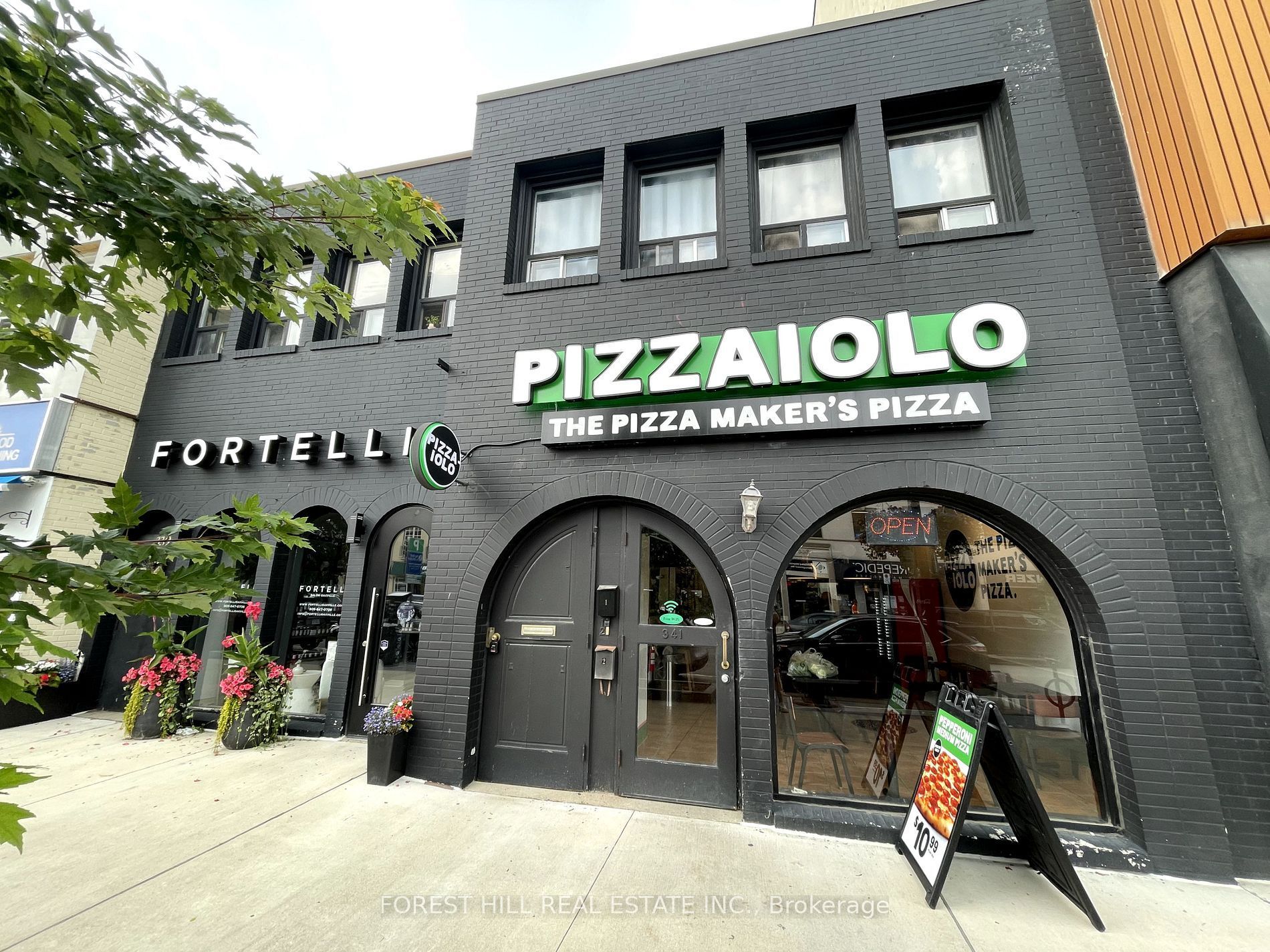 341 Lakeshore Road E 1, Oakville, On L6j 1j4
