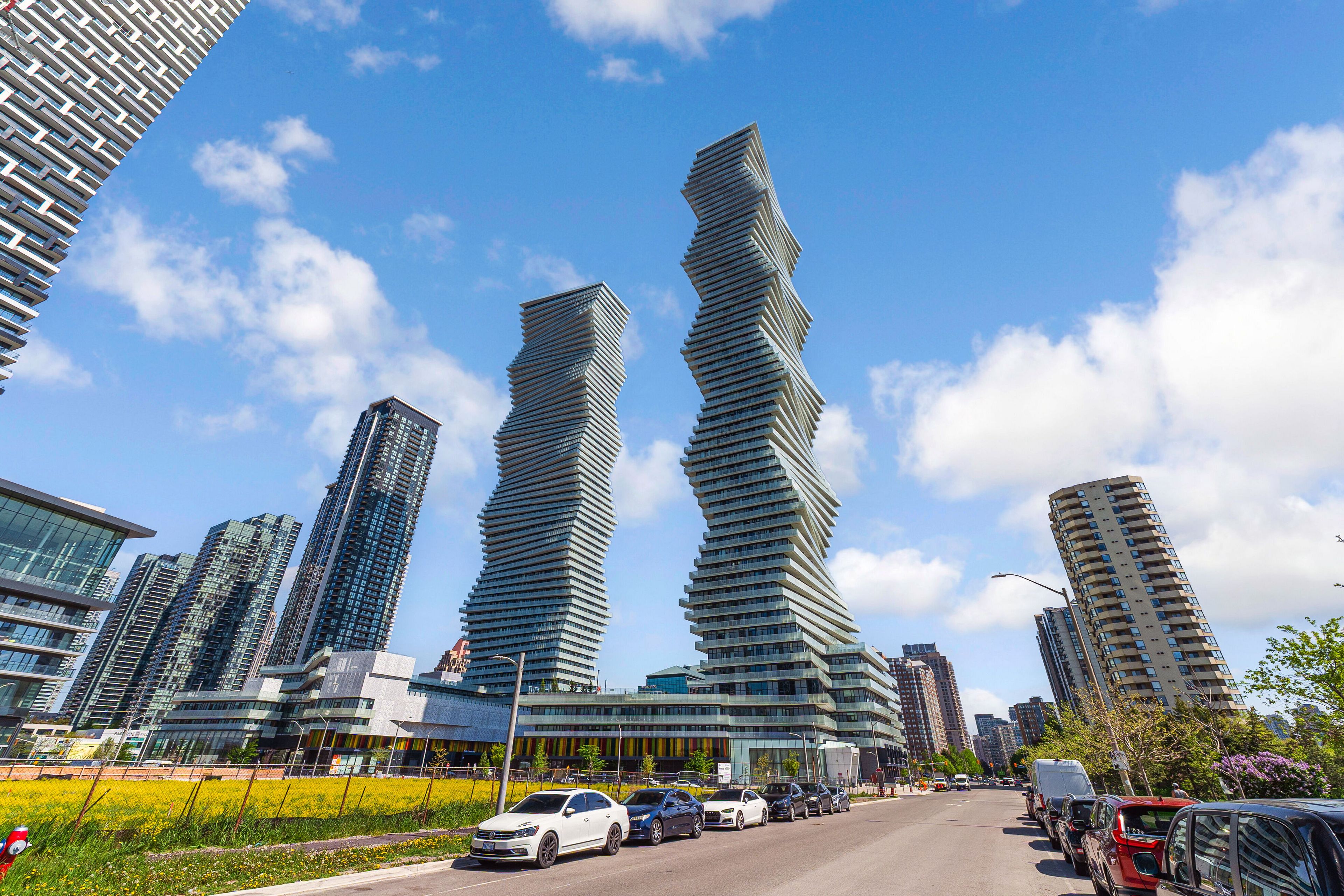 3883 Quartz Road 6004, Mississauga, On L5b 0m4