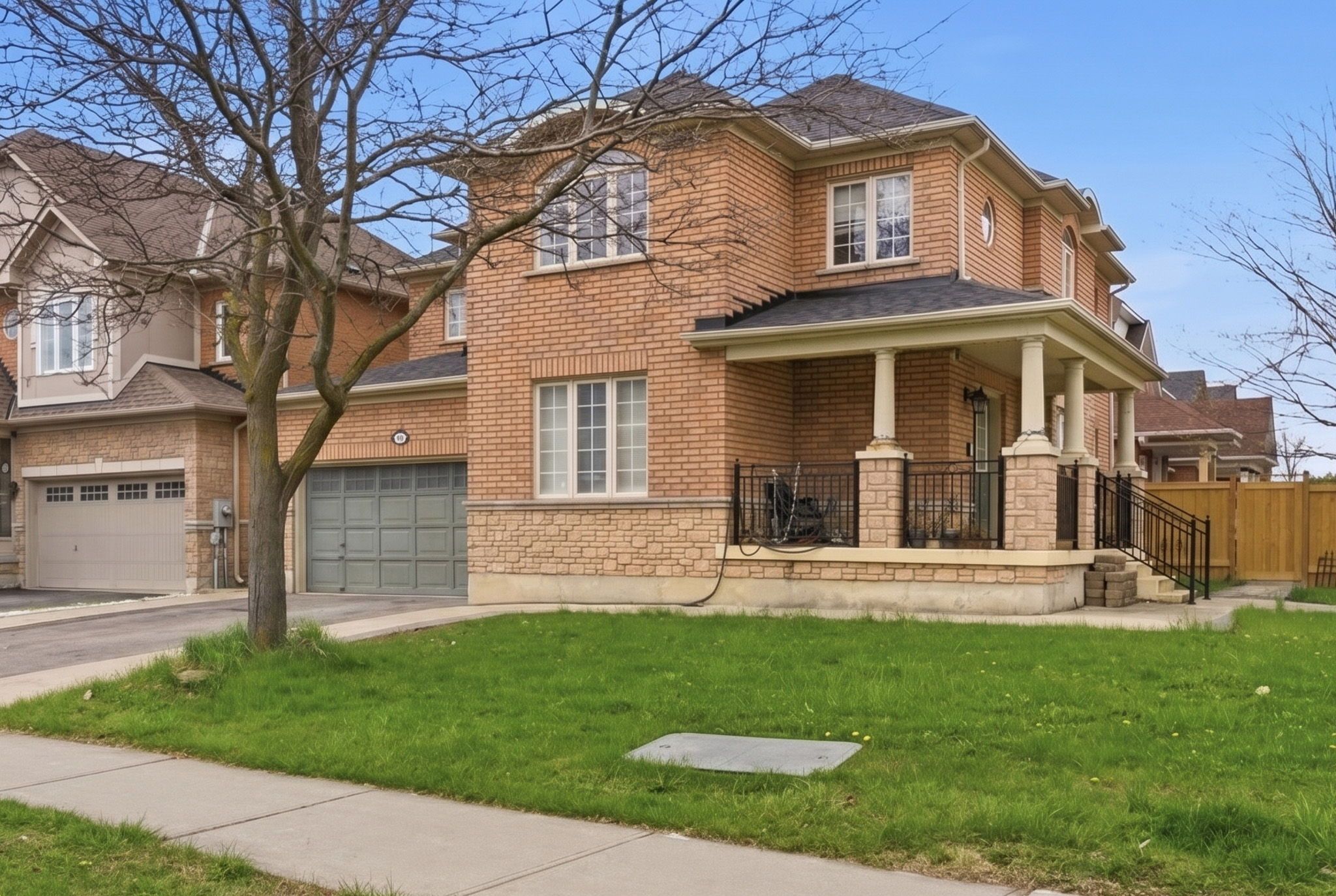 28 Egypt Drive, Brampton, On L6r 2w3