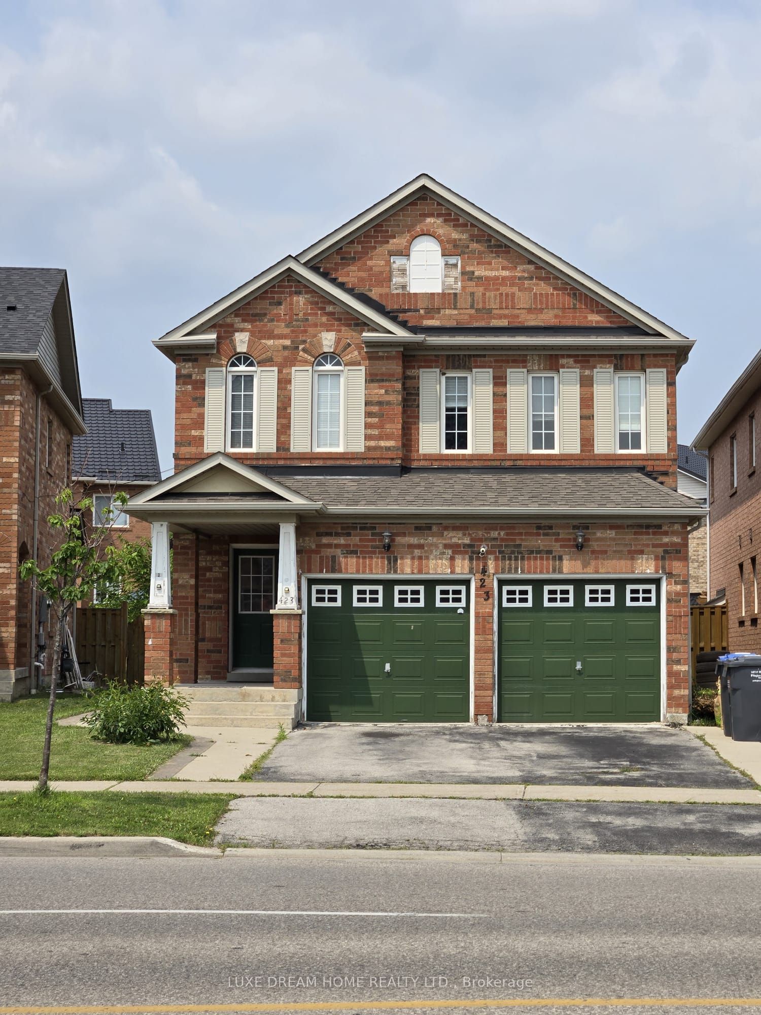 423 Huntington Ridge (Lower) Drive, Mississauga, On L5r 1p3