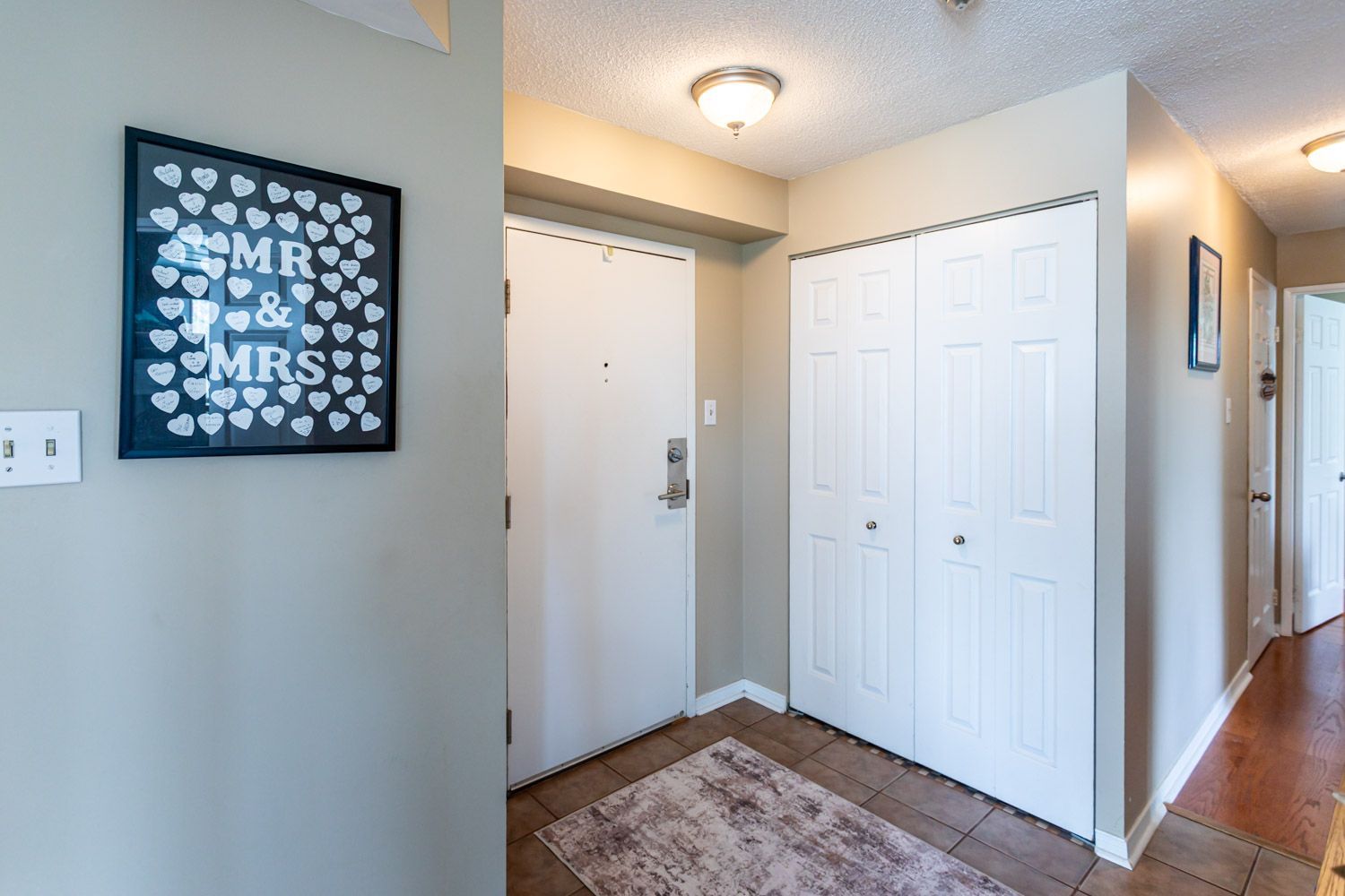 1111 Bough Beeches Boulevard 501, Mississauga, On L4w 4n1