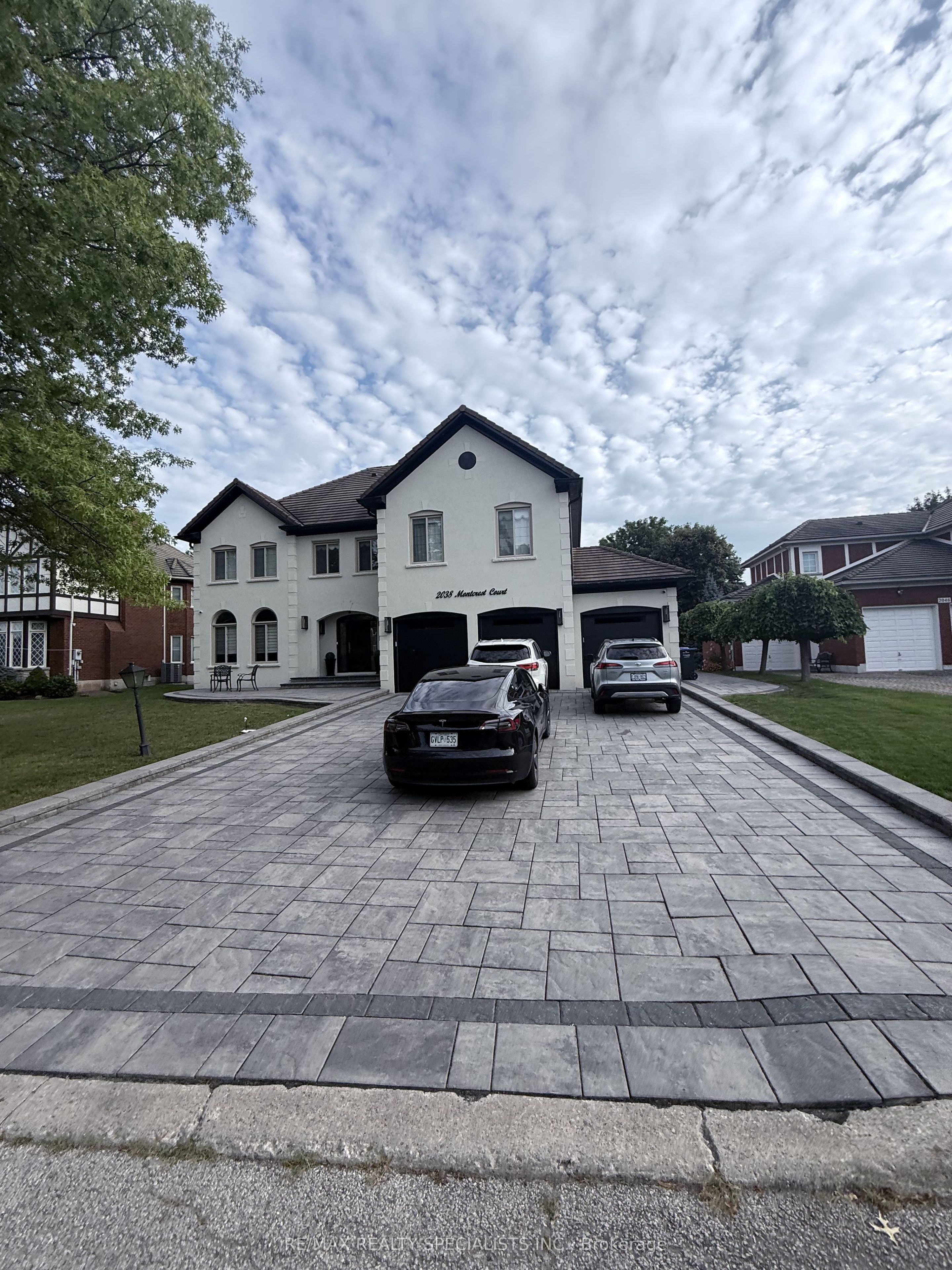 2038 Montcrest Court Bsmnt, Mississauga, On L5m 4y2