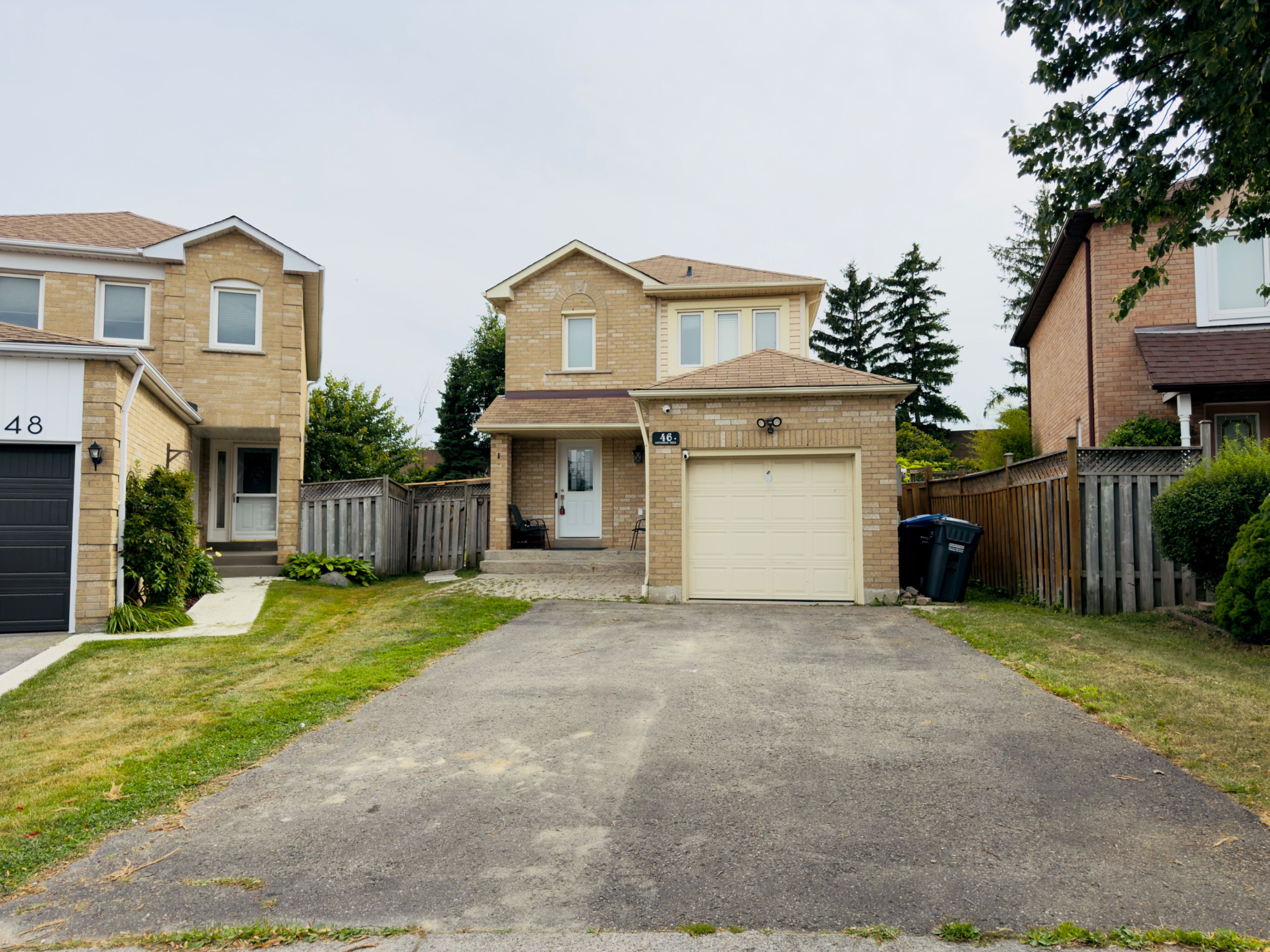 46 Nectarine Crescent, Brampton, On L6s 5z1
