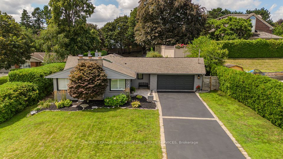 892 North Shore Boulevard W, Burlington, On L7t 1a8