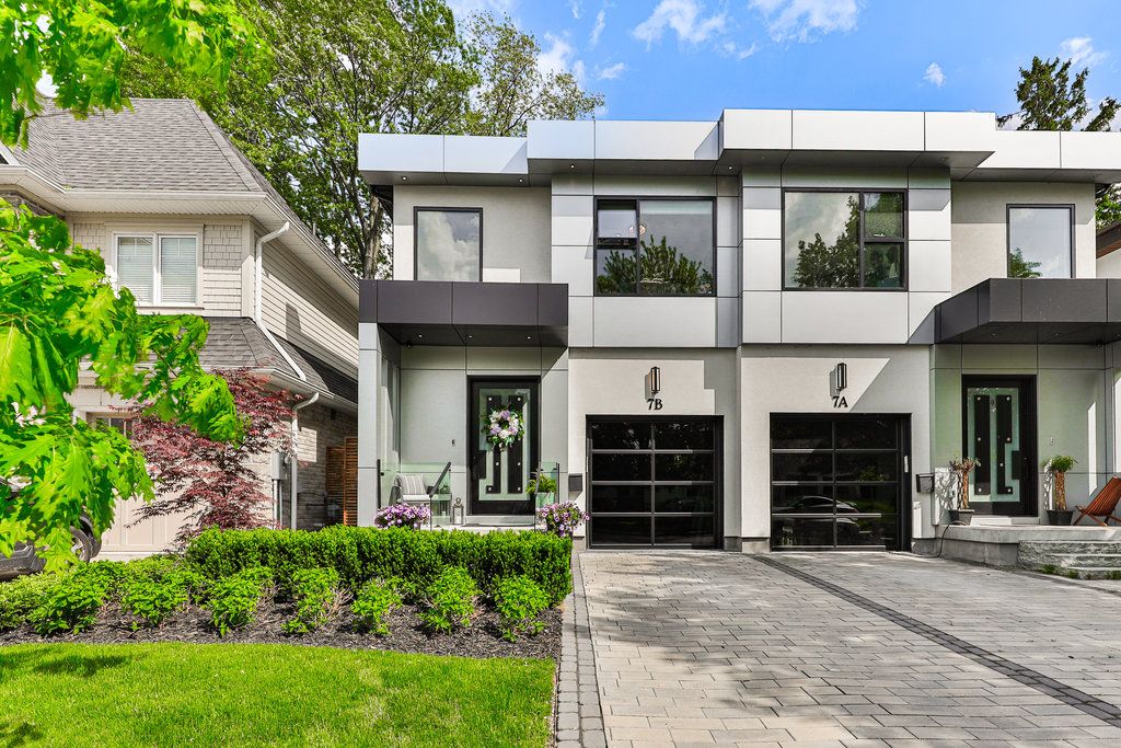 7b Iroquois Avenue, Mississauga, On L5g 1m7