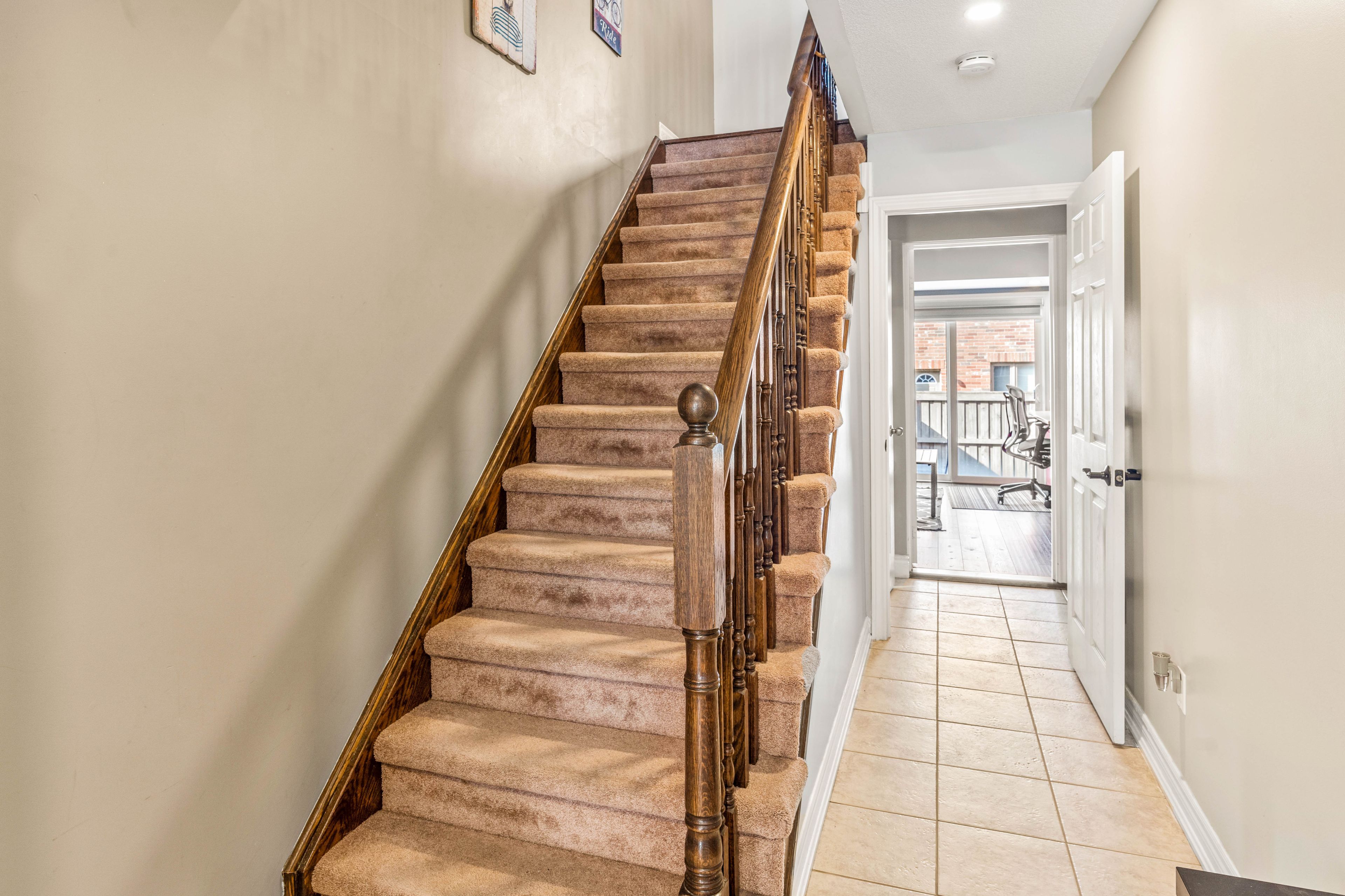4 Magdalene Crescent, Brampton, On L6z 0g9