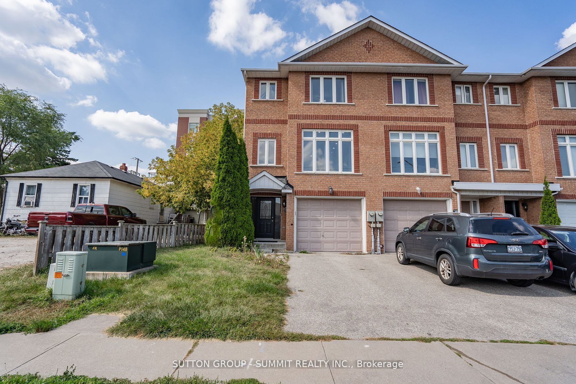103 John Street, Halton Hills, On L7g 5a2