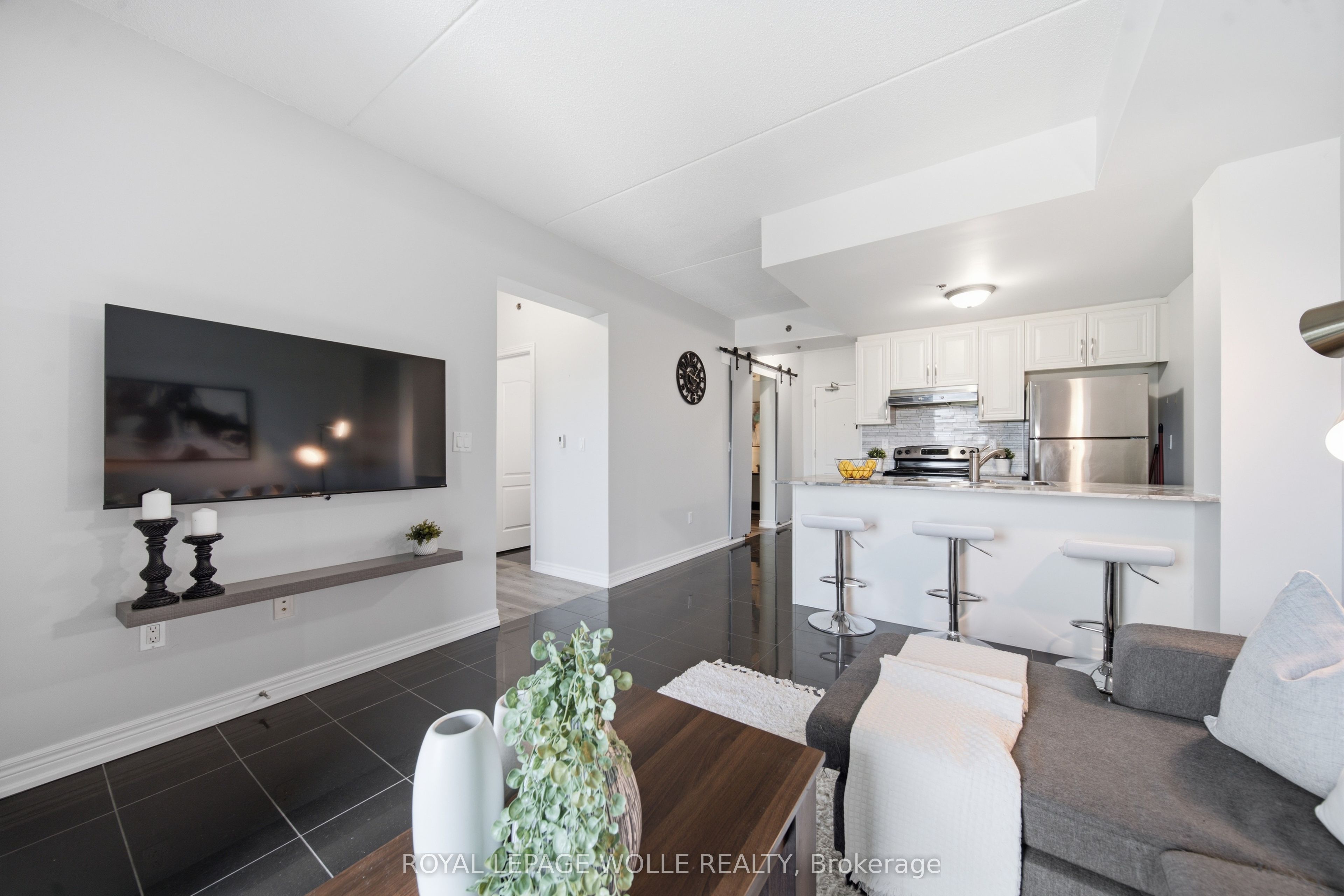 1421 Costigan Road 506, Milton, On L9t 2n4