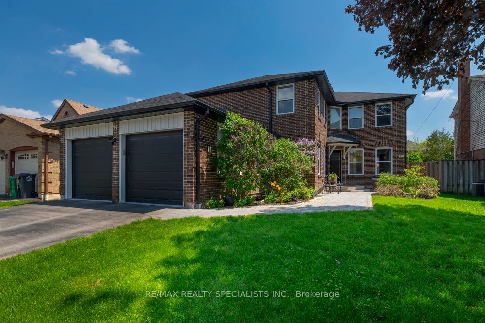 77 Leander Street, Brampton, On L6s 3n5