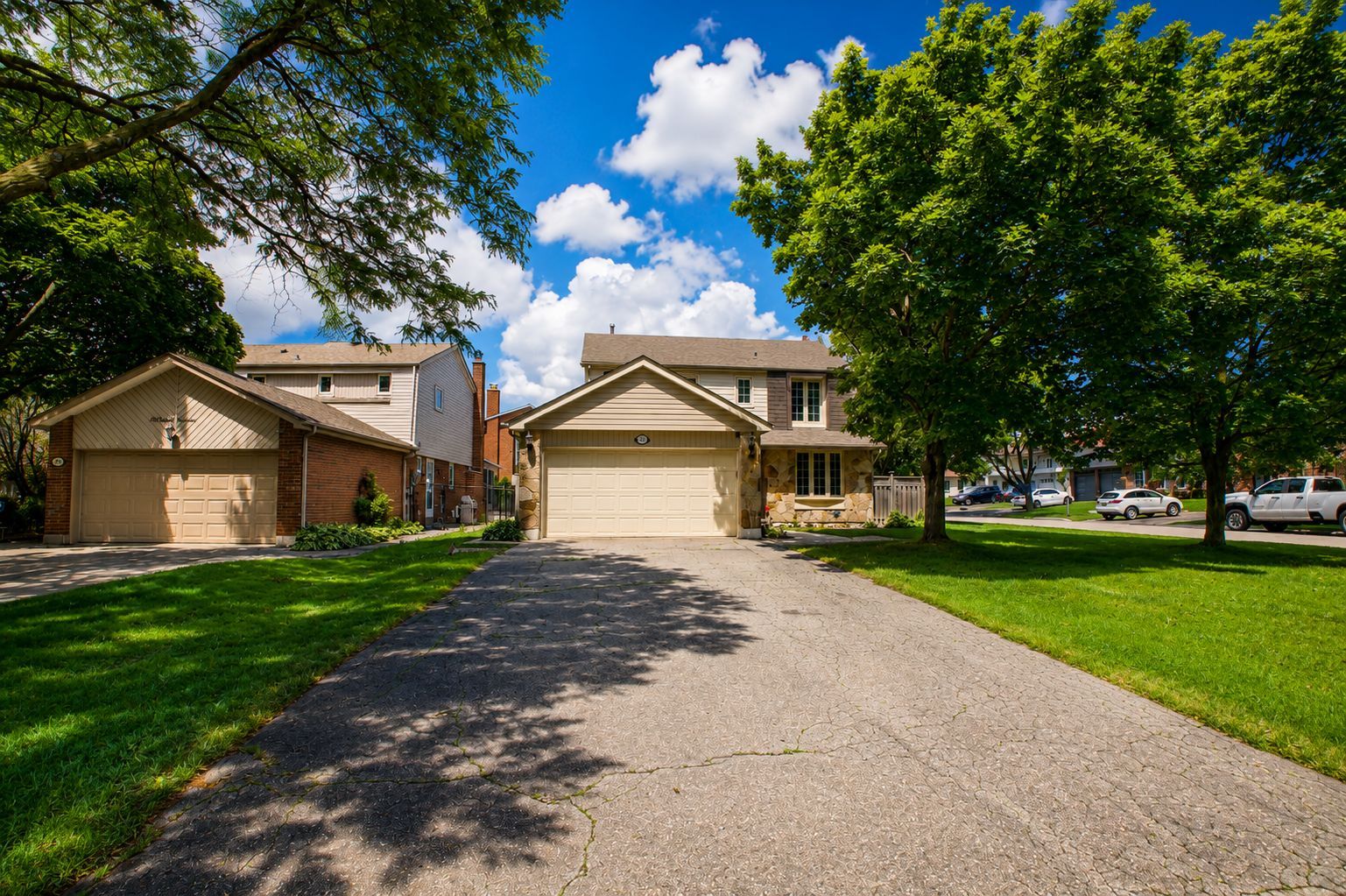 27 Madrid Crescent N, Brampton, On L6s 2x5