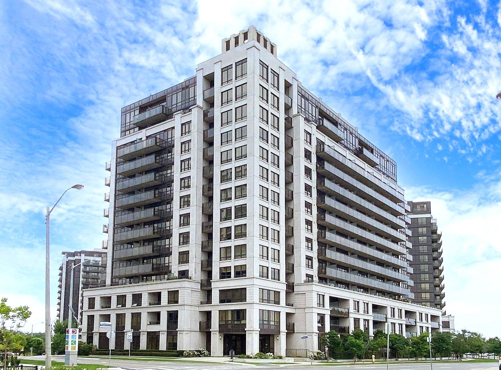 55 De Boers Drive 408, Toronto, On M3j 0g5