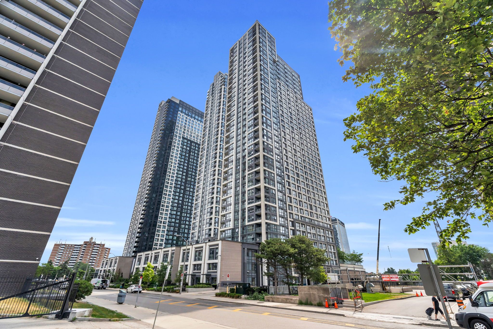 7 Mabelle Avenue 3101, Toronto, On M5t 0c9