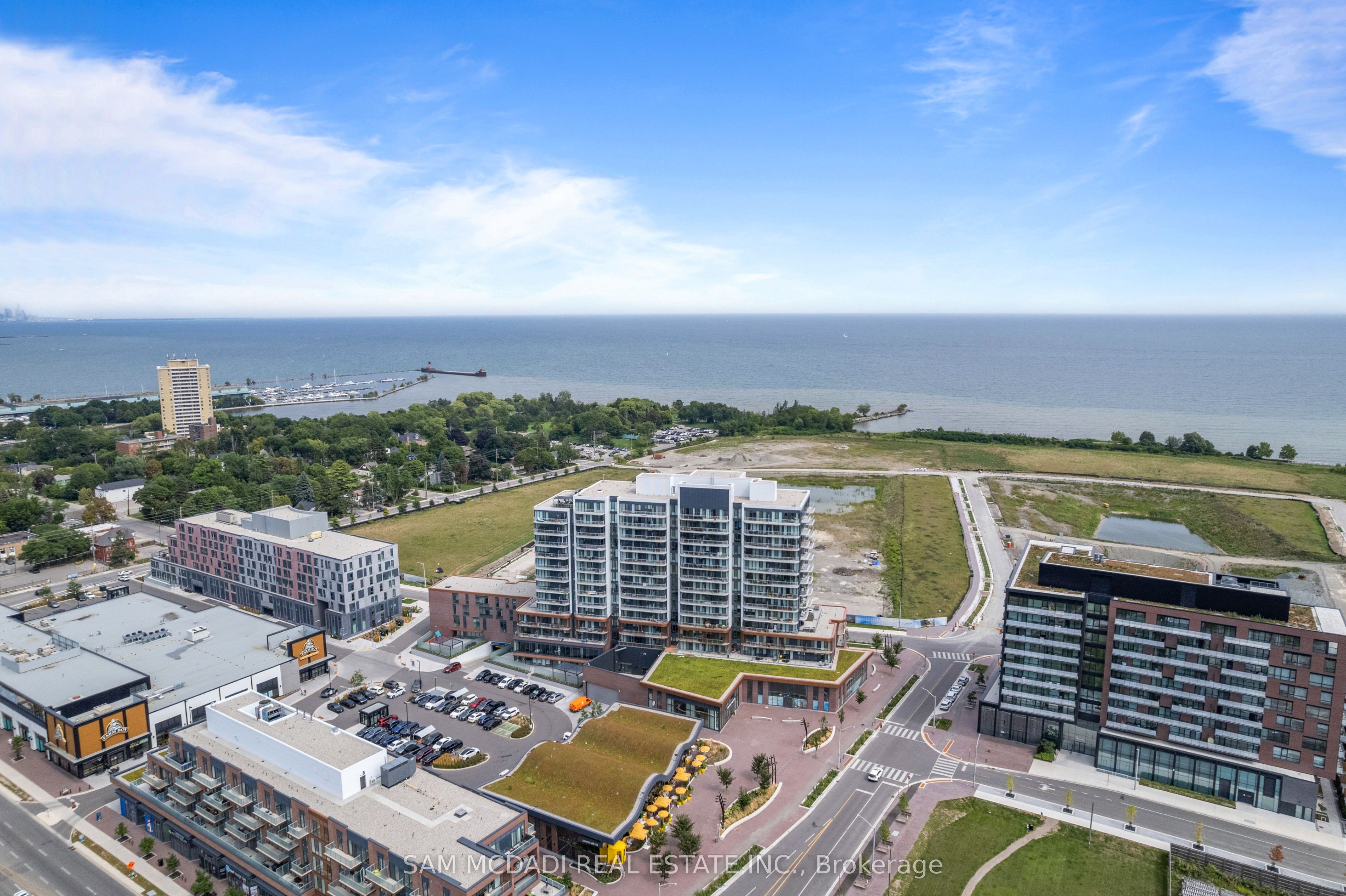 220 Missinnihe Way 304, Mississauga, On L5h 0a9