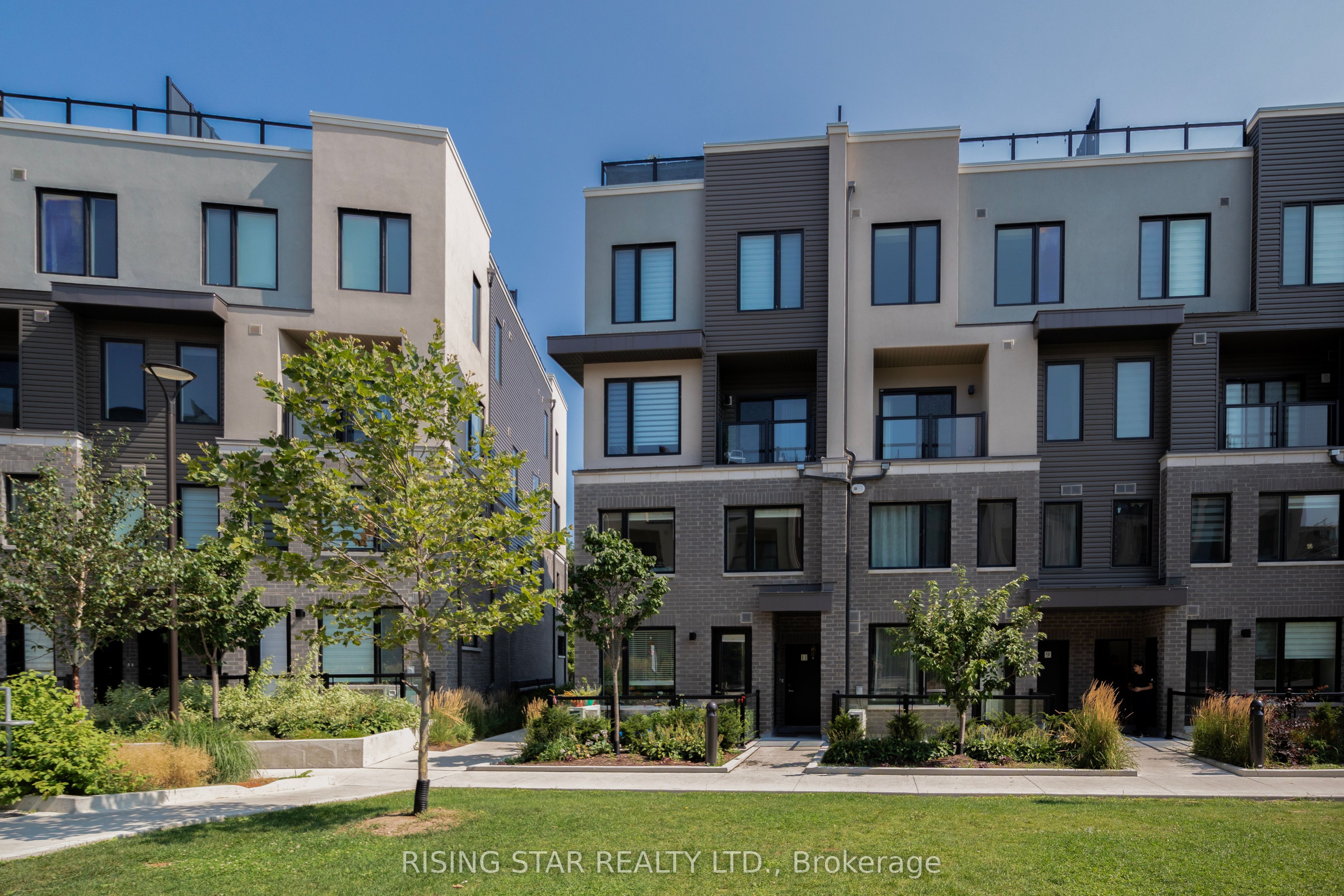 3538 Colonial Drive 12, Mississauga, On L5l 0c1