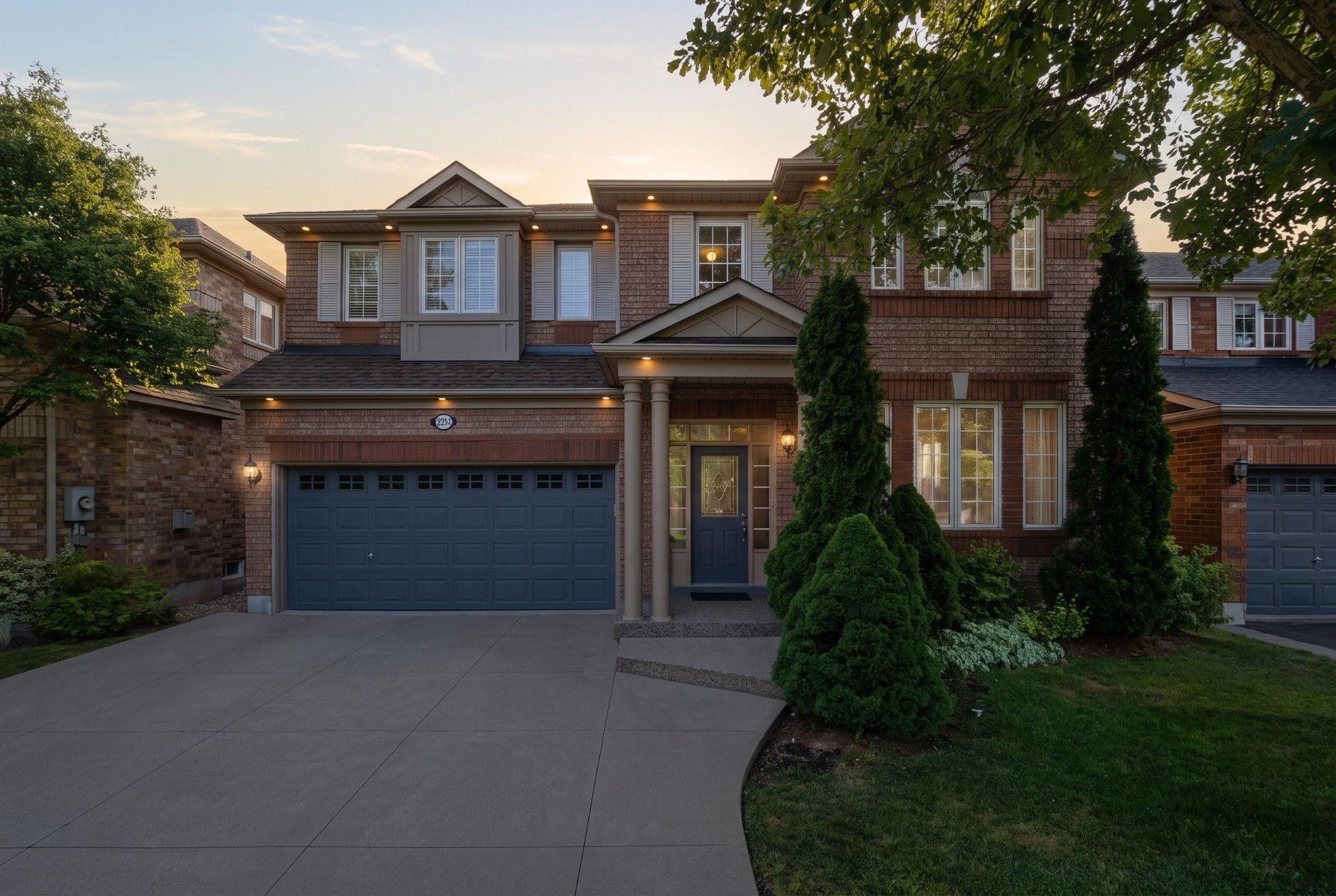 2241 Glazebrook Circle, Oakville, On L6m 5b5