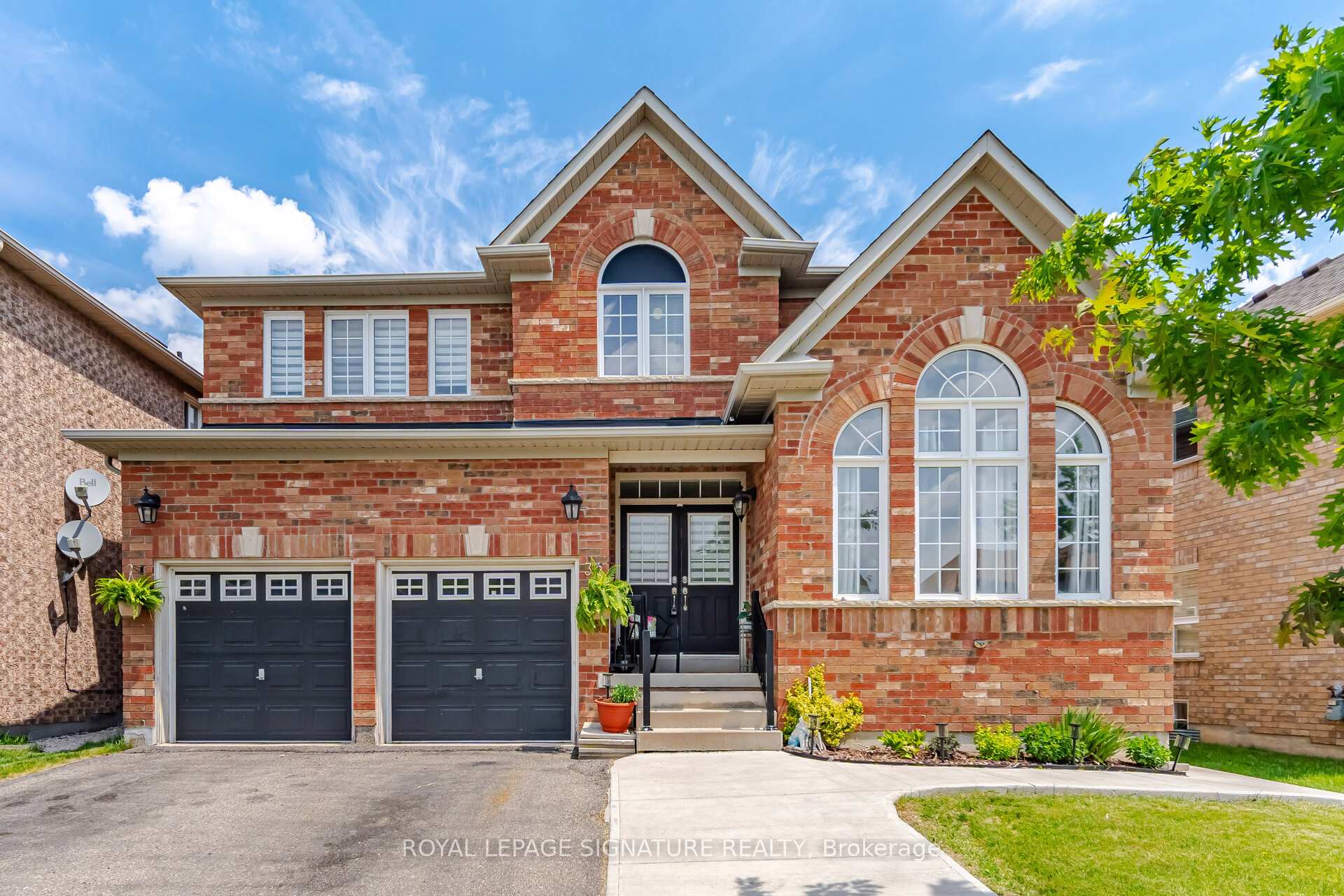34 Nina Place, Brampton, On L7a 2e1