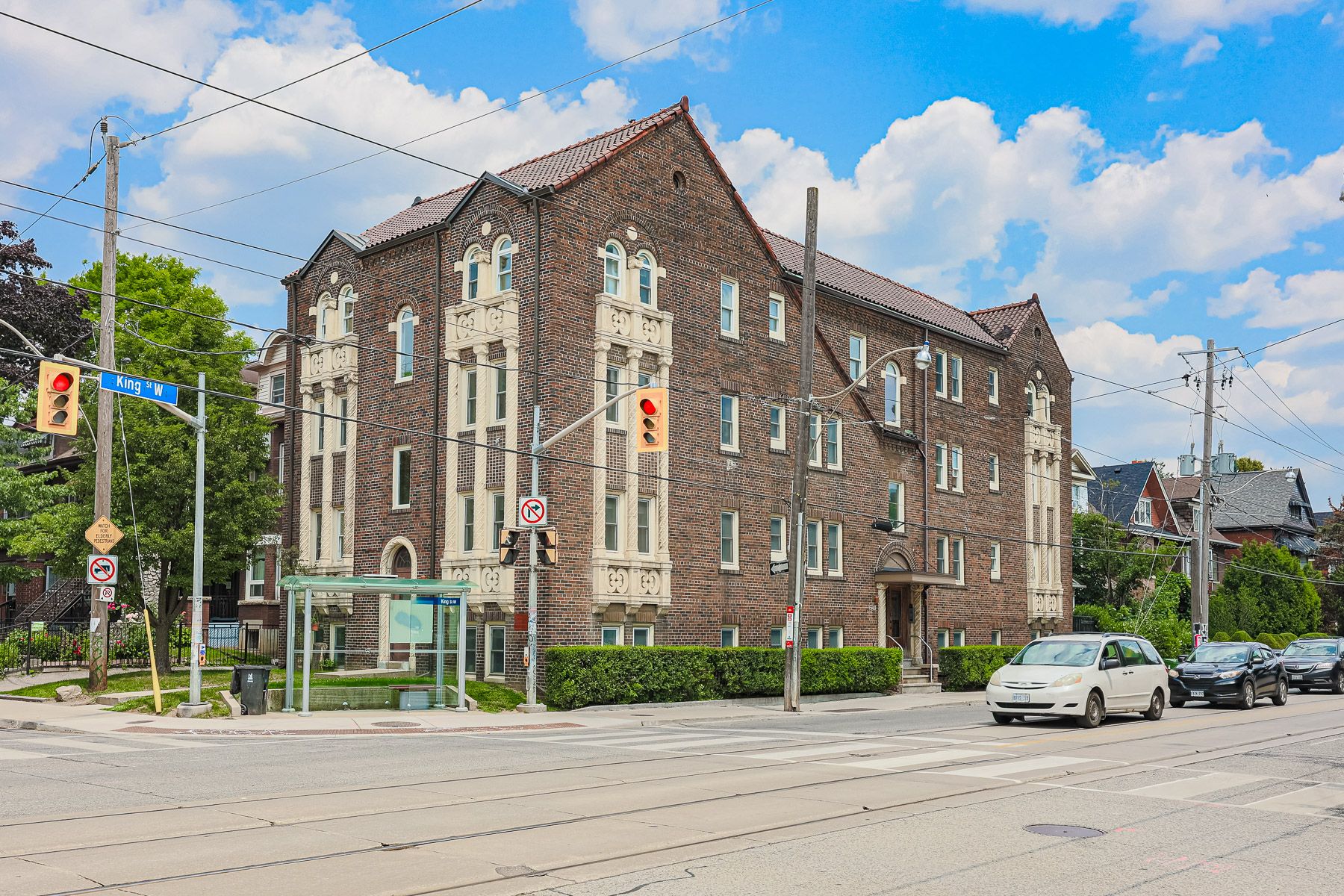 1340 W King Street W 101, Toronto, On M6k 1h1