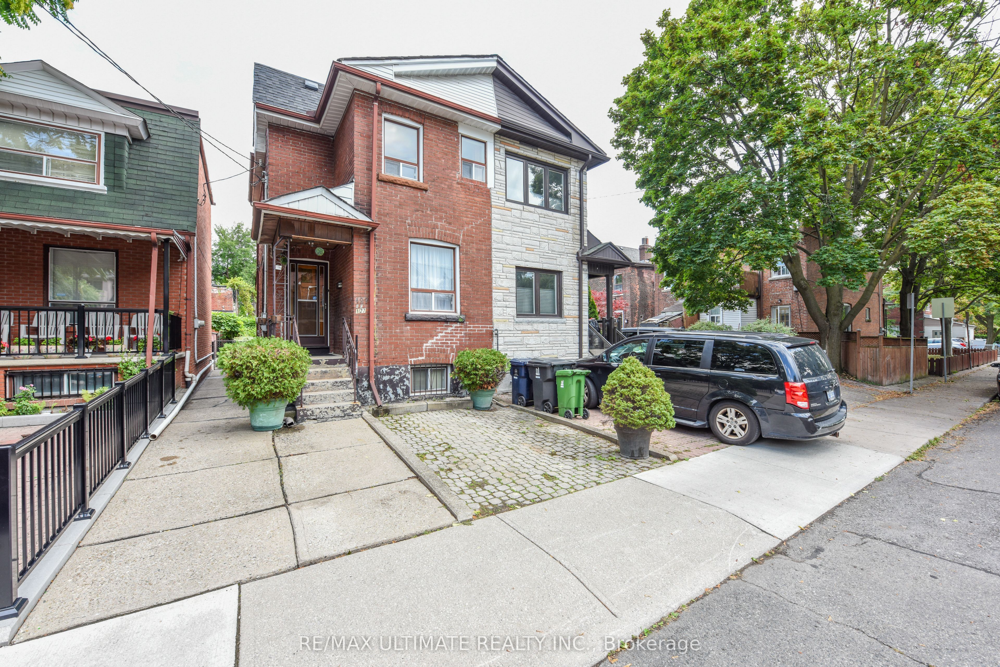 127 Salem Avenue, Toronto, On M6h 3c4