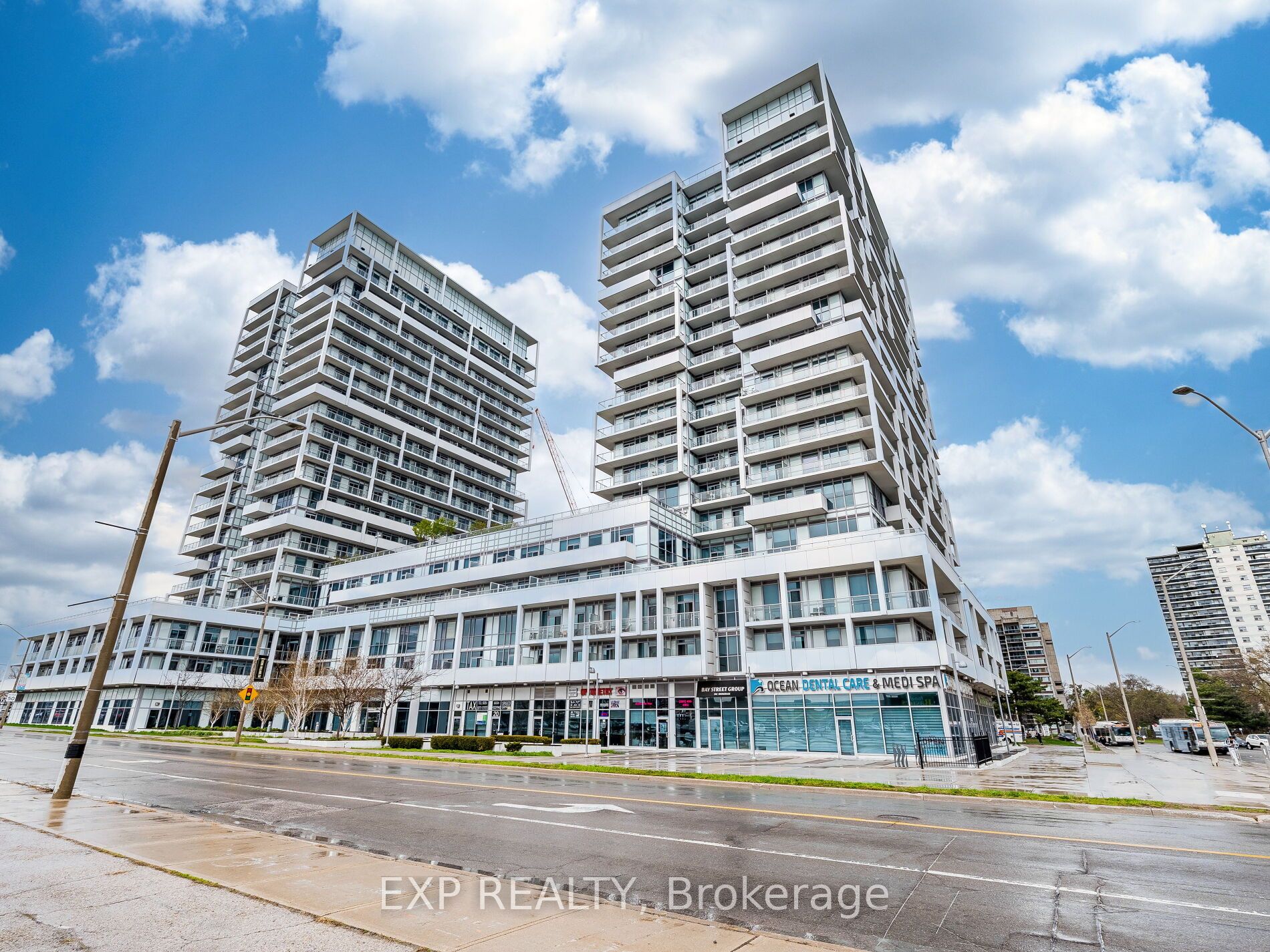 55 Speers Road 502, Oakville, On L6k 0h9