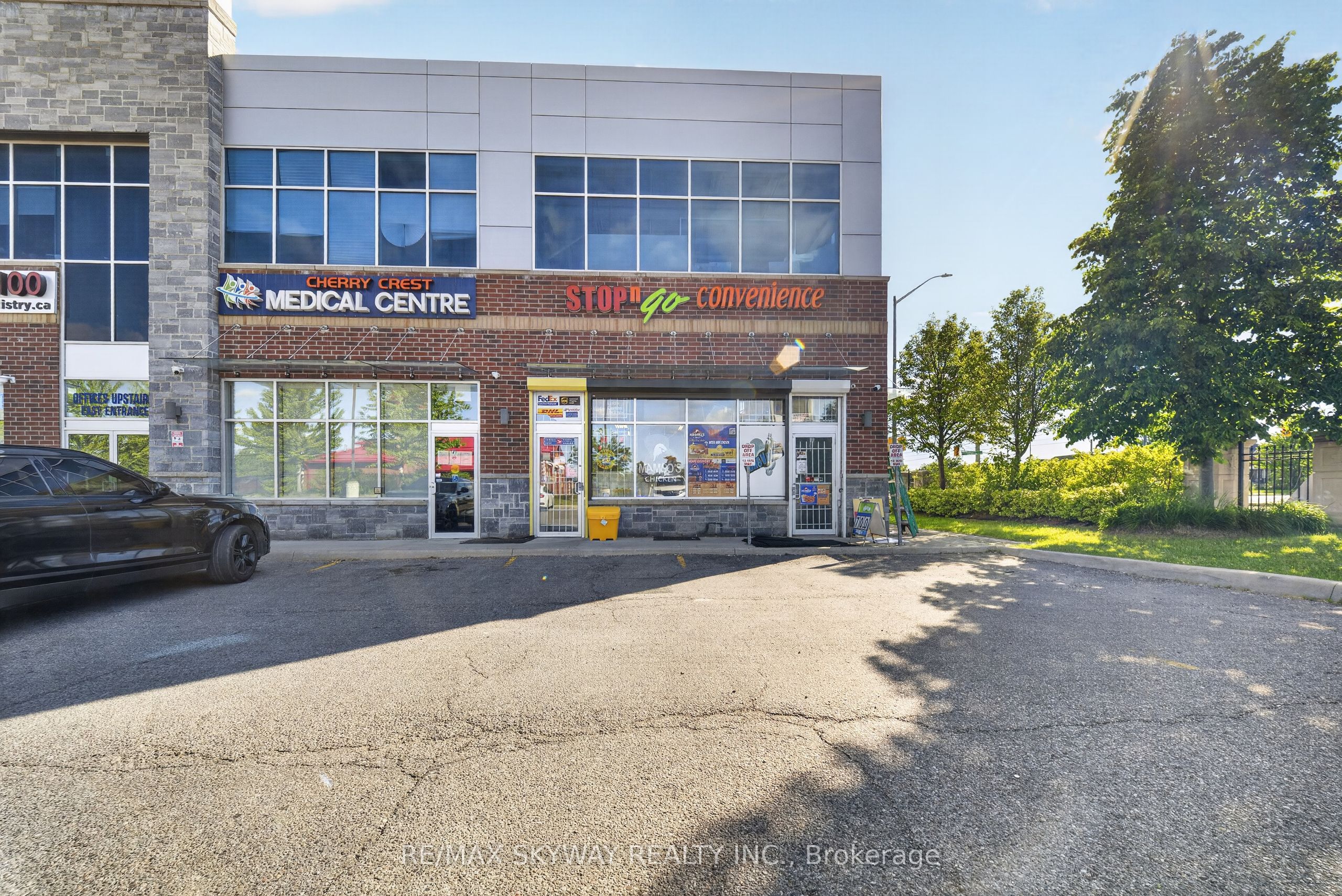 5 Cherrycrest Drive 8, Brampton, On L6p 3w4