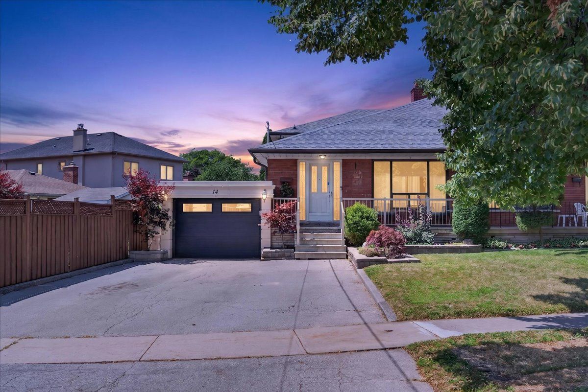 14 Grampian Crescent, Toronto, On M9l 2l3