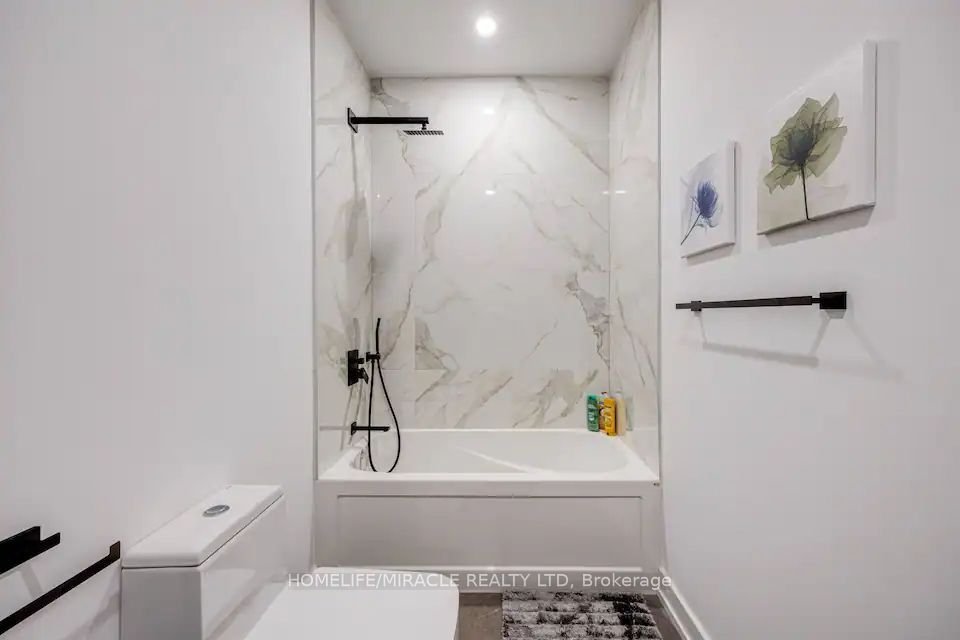 100 Macdonald Street, Toronto, On M8v 1y4