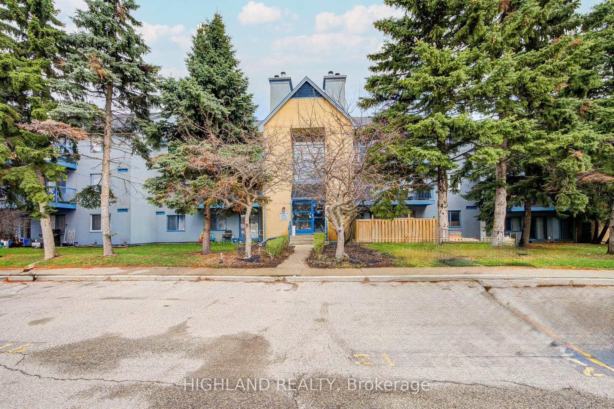 95 Trailwood Drive 1033, Mississauga, On L4z 3l2