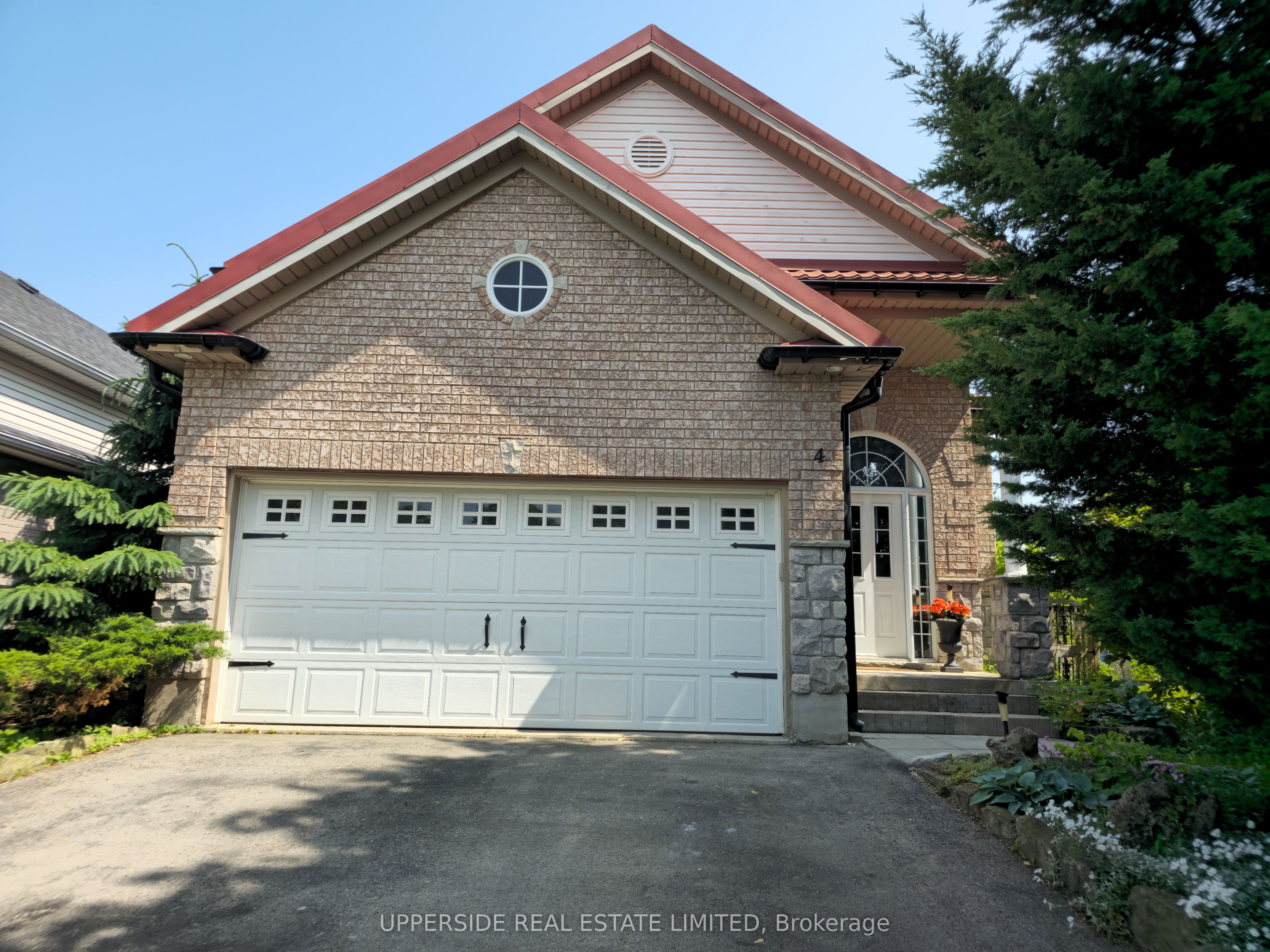 4 Kingsley Road S, Halton Hills, On L7j 2z5